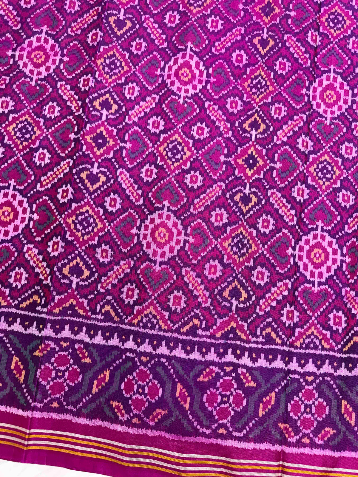 Magenta Pink Manekchowk Single Ikat Patan Patola Saree