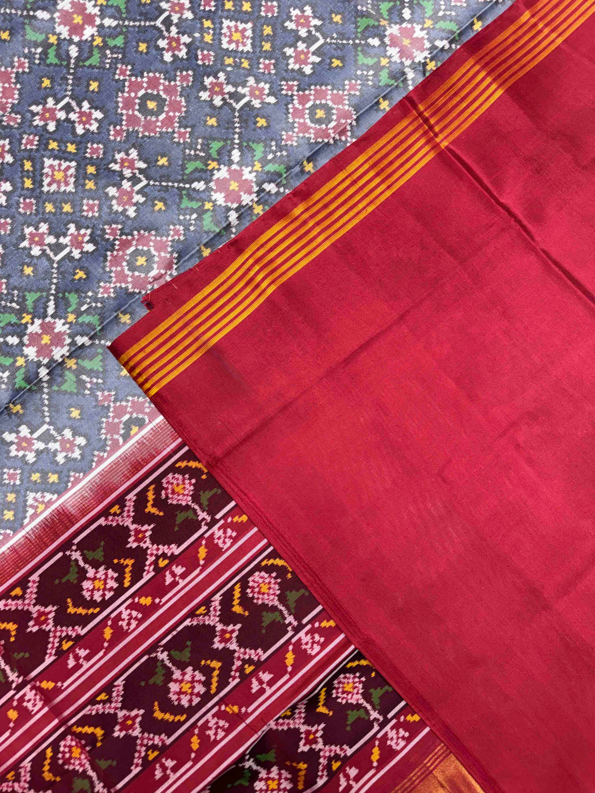 Red & Grey Navratan Single Ikat Patan Patola Saree