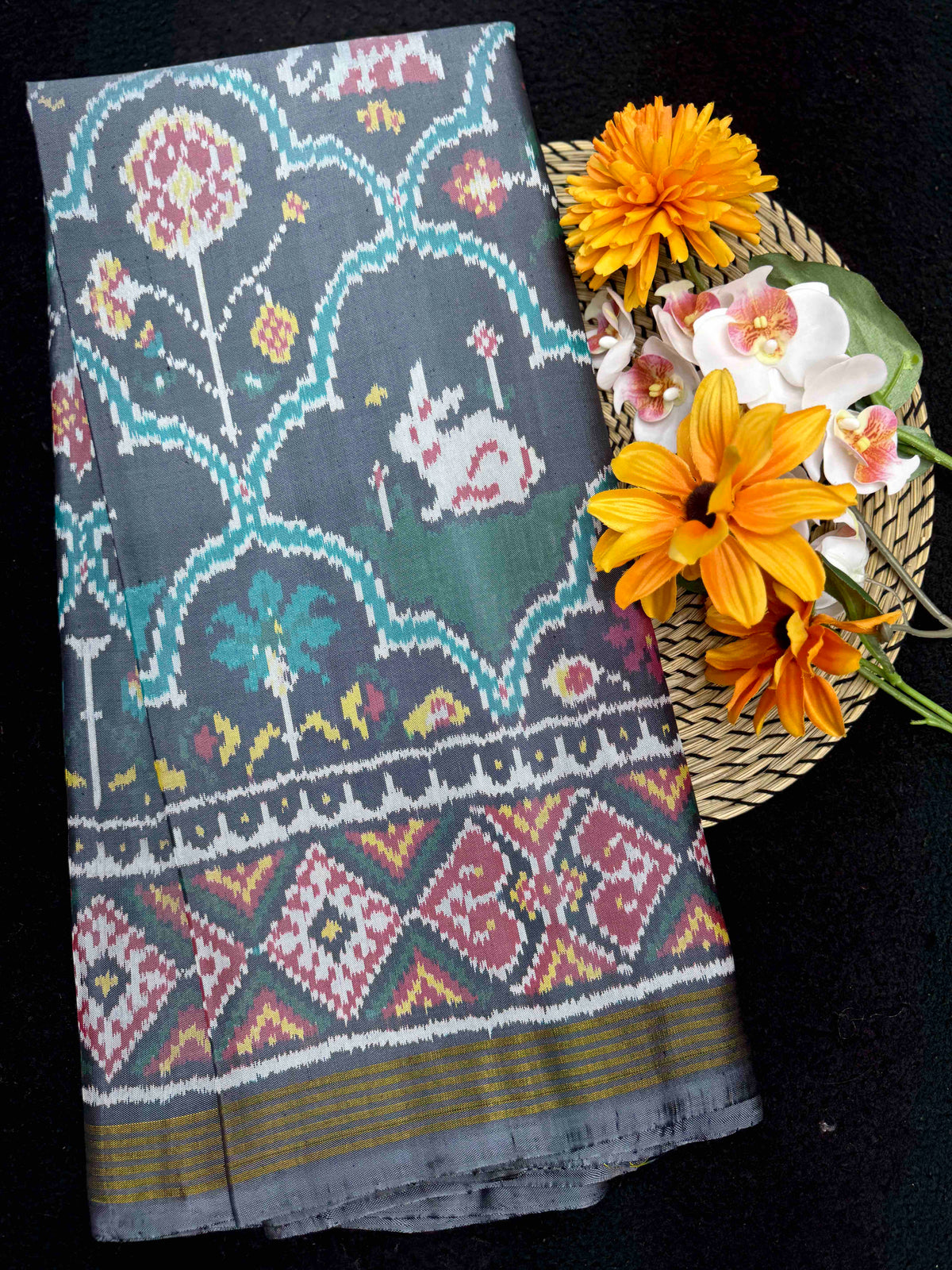 Grey Fancy Narikunj Single Ikat Patan Patola Saree