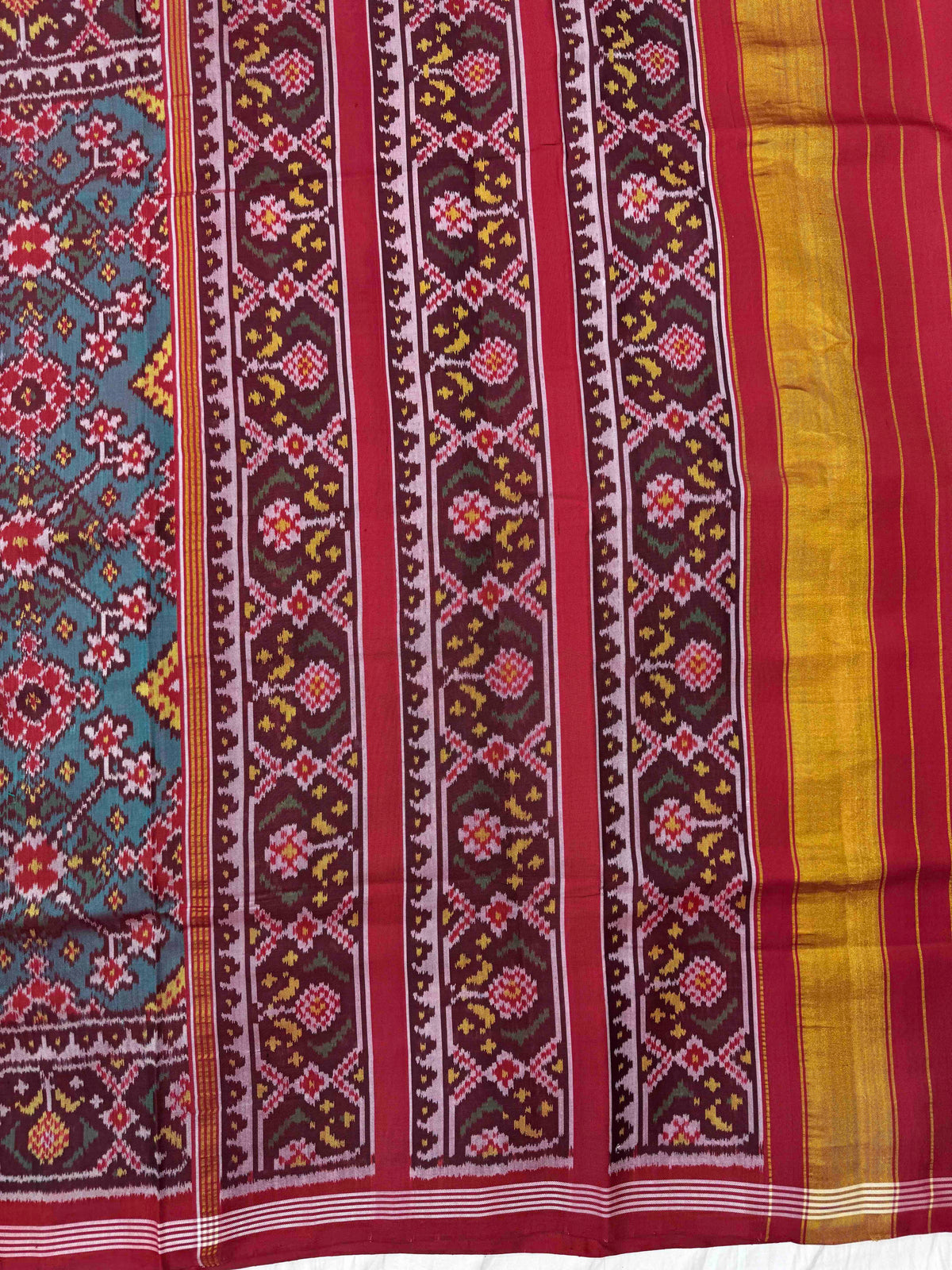 Red & Turquoise Navratan Single Ikat Patan Patola Saree