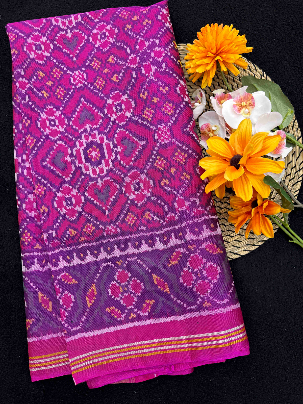 Pink Navratan Manekchowk Single Ikat Patan Patola Saree