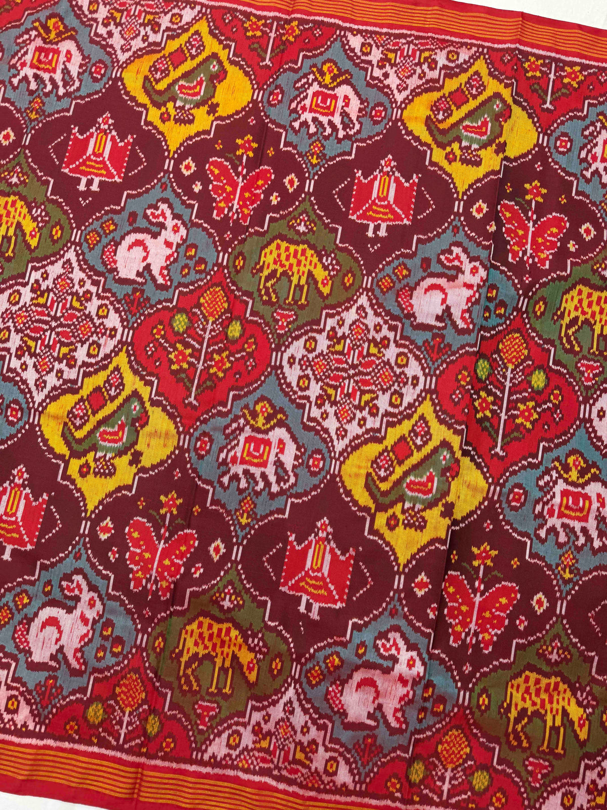 Red & Multicolor Matka Narikunj Single Ikat Patan Patola Saree
