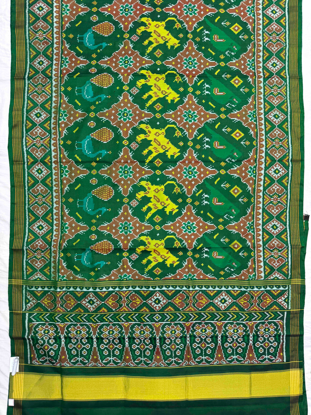 Green Chhabdi Figure Motives Single Ikat Patan Patola Saree
