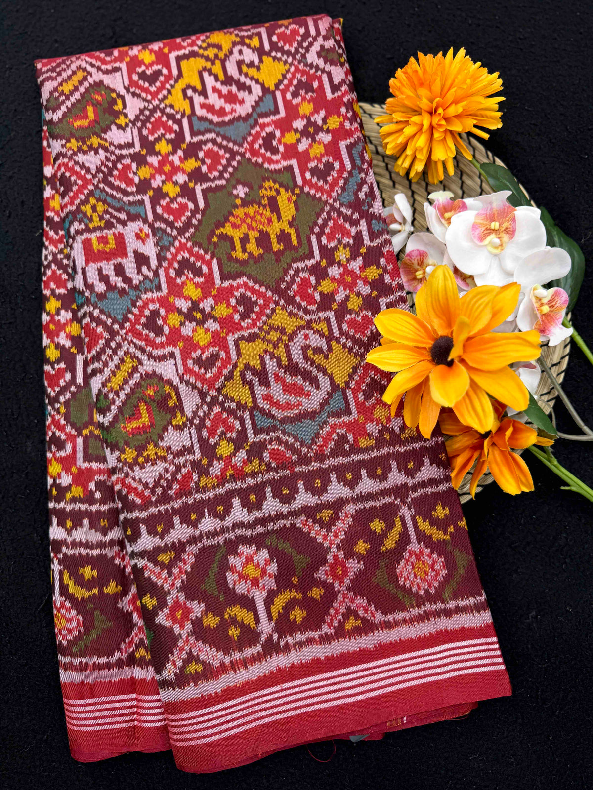 Red & Multicolor Small Star Narikunj Single Ikat Patan Patola Saree