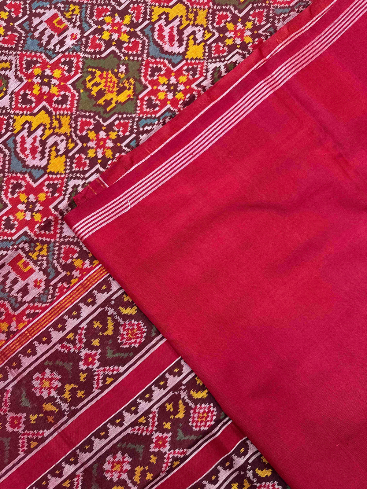 Red & Multicolor Small Star Narikunj Single Ikat Patan Patola Saree