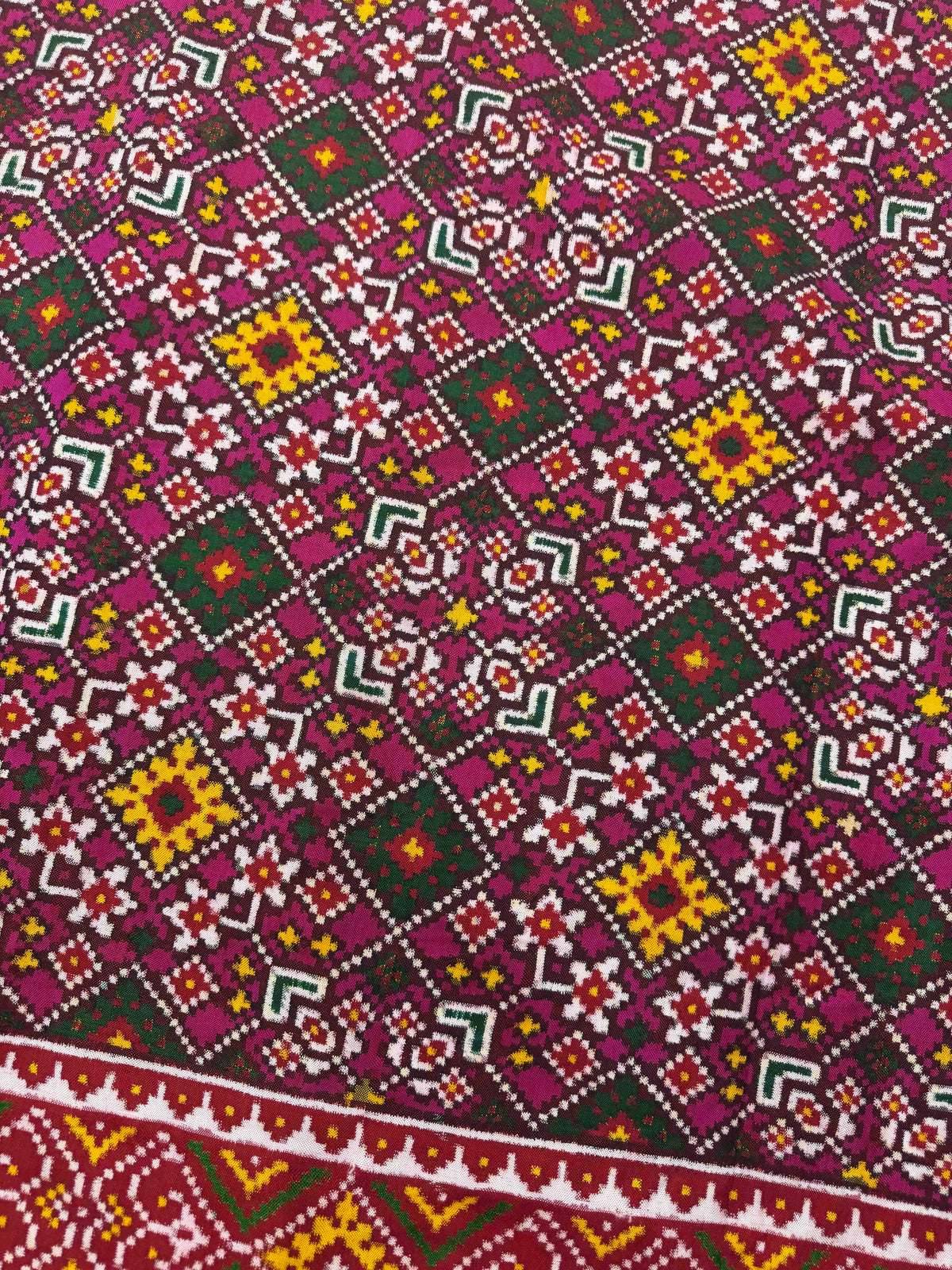 Red & Pink Fancy Navratan Double Ikat Patan Patola Saree