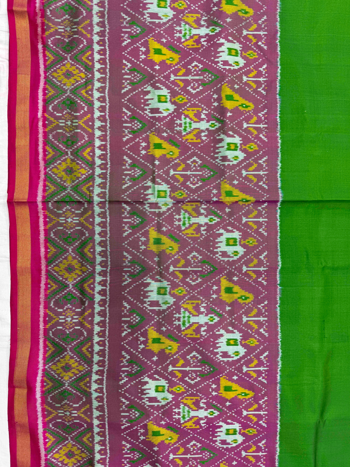 Pink & Green Plain with Narikunj Scut Border Rajkot Patola Saree