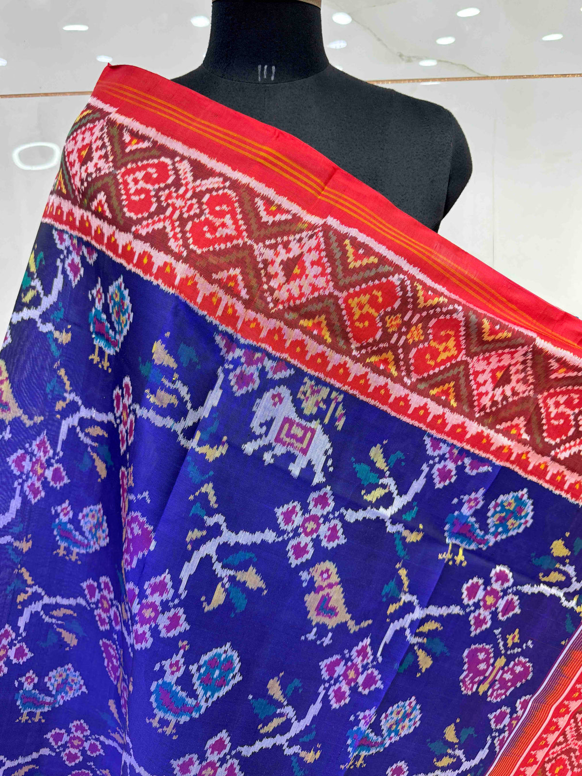 Red & Blue Fancy Leaves Narikunj Semi Double Ikat Patola Dupatta