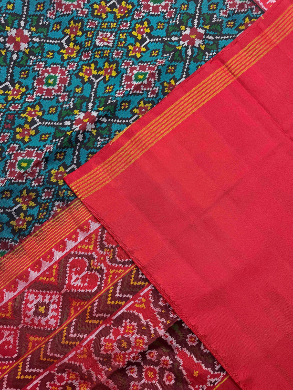 Red & Turquoise Navratan Single Ikat Patan Patola Saree