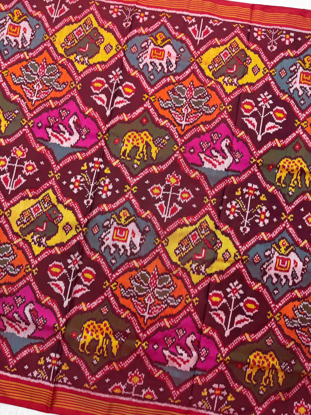 Red & Multicolour Narikunj Matka Single Ikat Patan Patola Saree