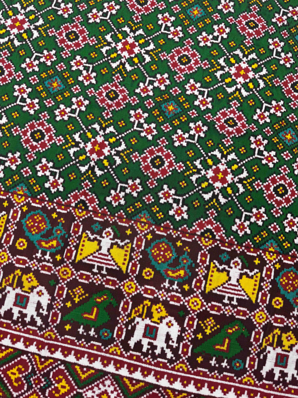 Red & Green Navratan with Narikunj Scut Border Double Ikat Patan Patola Saree