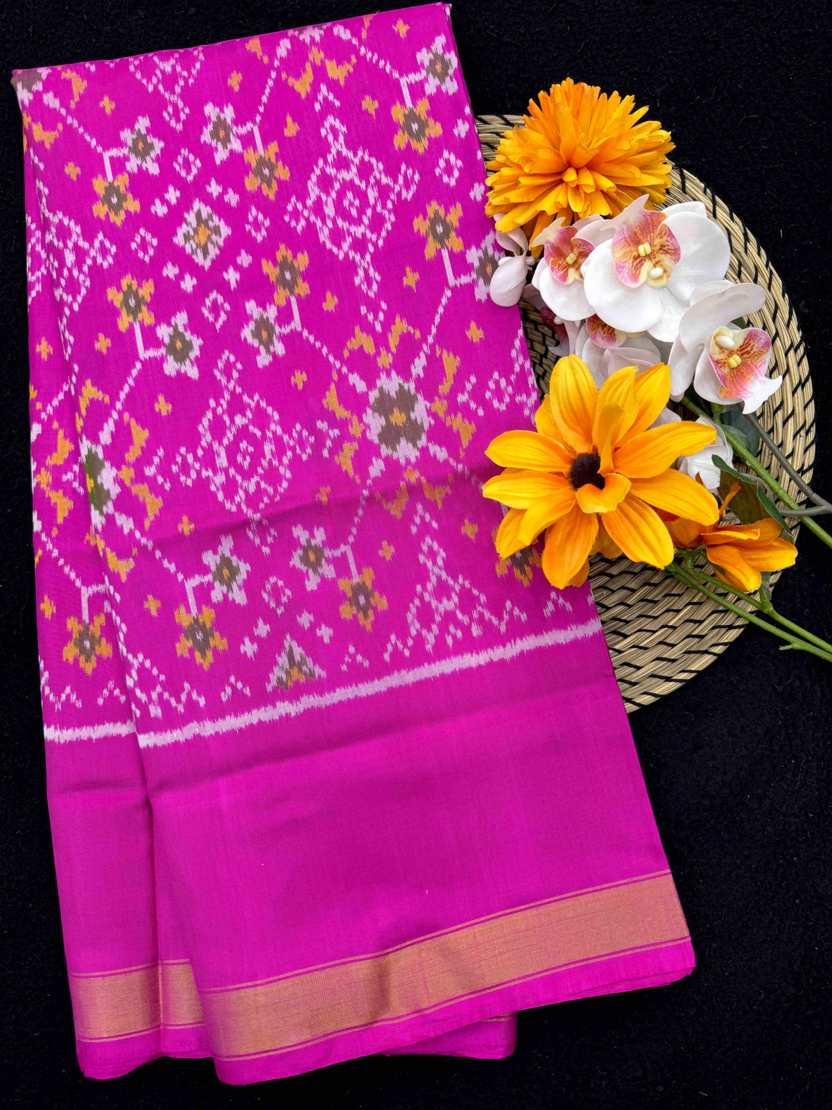 Pink Navratan with Plain Border Rajkot Patola Saree