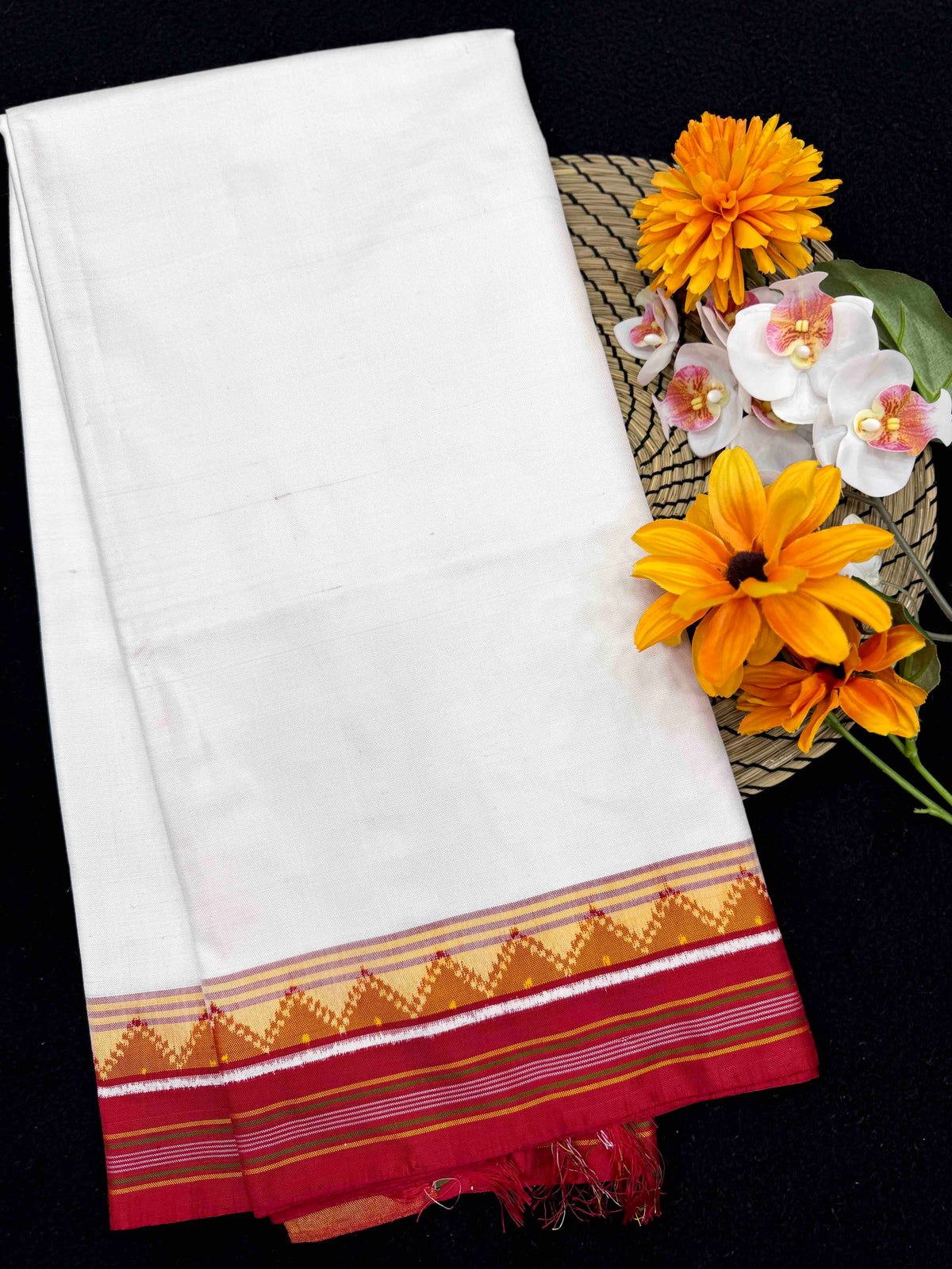 Red & White Plain Double Ikat Patan Patola Saree