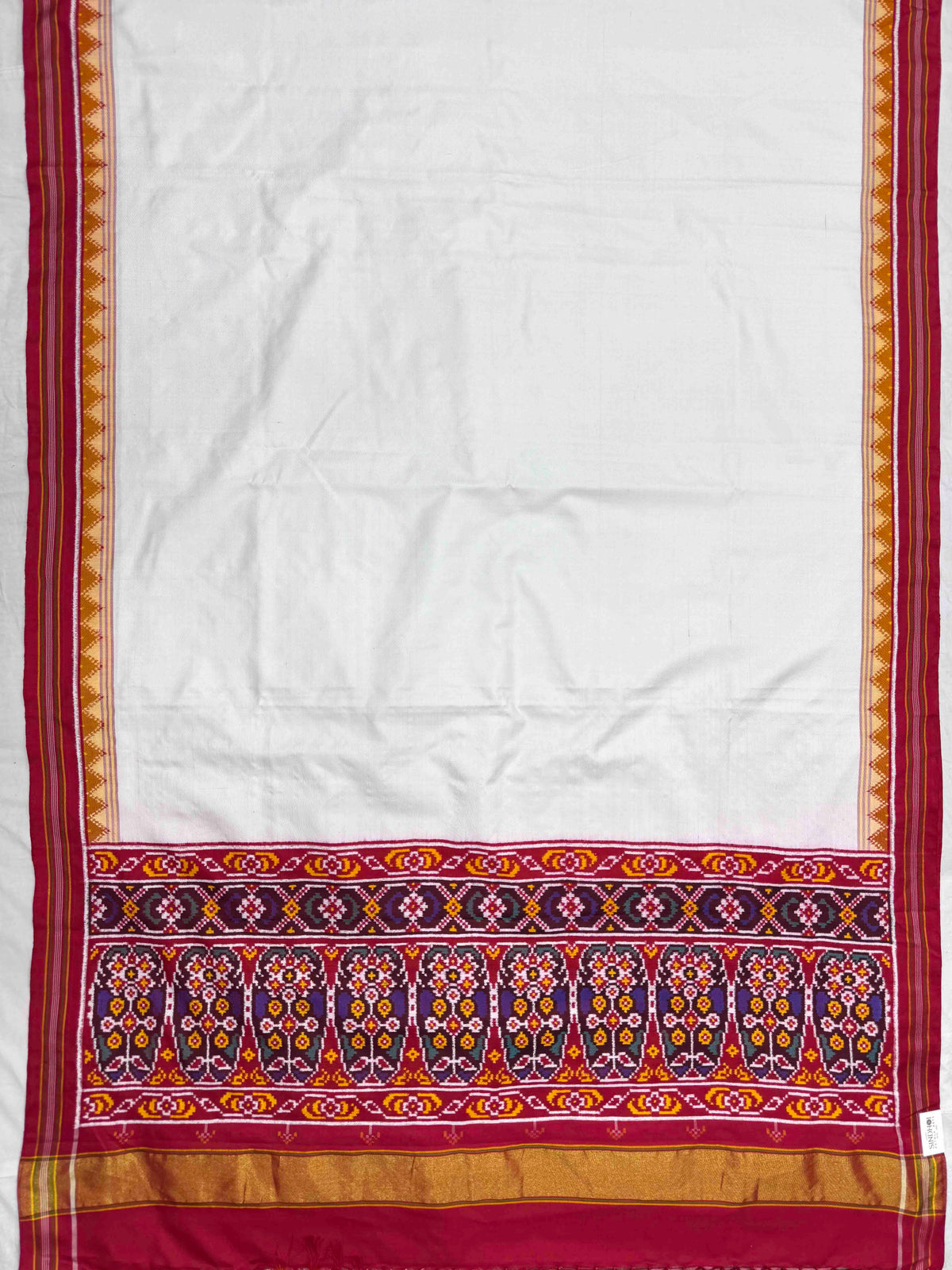 Red & White Plain Double Ikat Patan Patola Saree