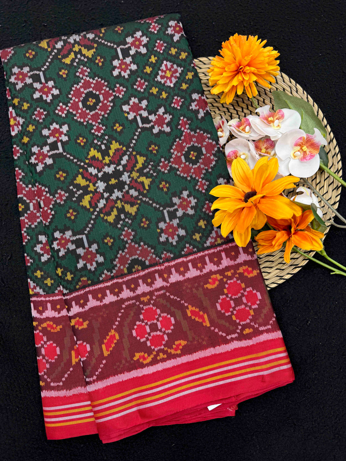 Red & Green Navratan Single Ikat Patan Patola Saree