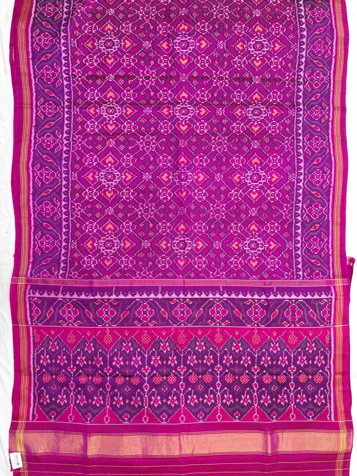 Magenta Pink Manekchowk Single Ikat Patan Patola Saree
