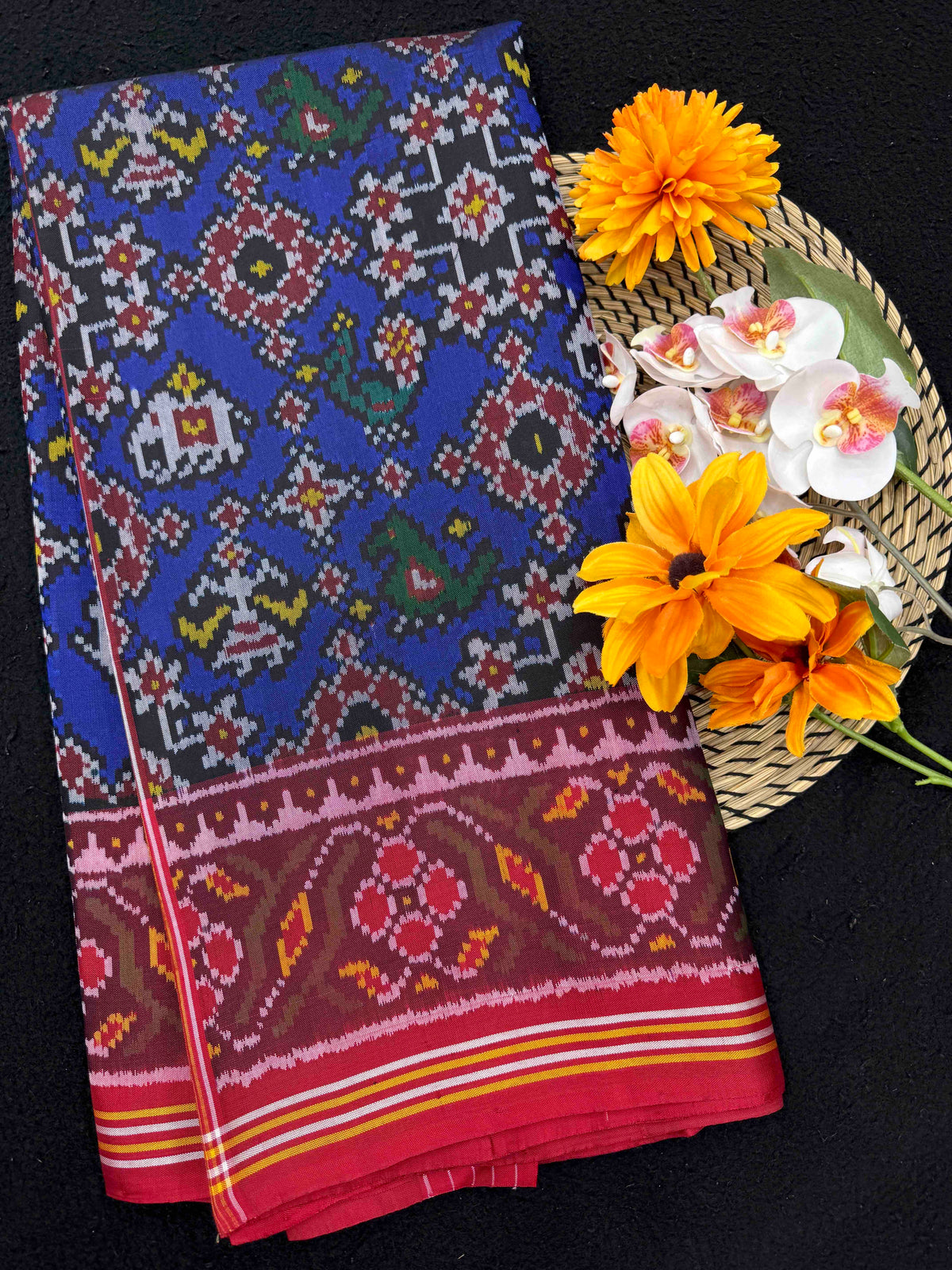 Red & Blue Navratan Narikunj Single Ikat Patan Patola Saree
