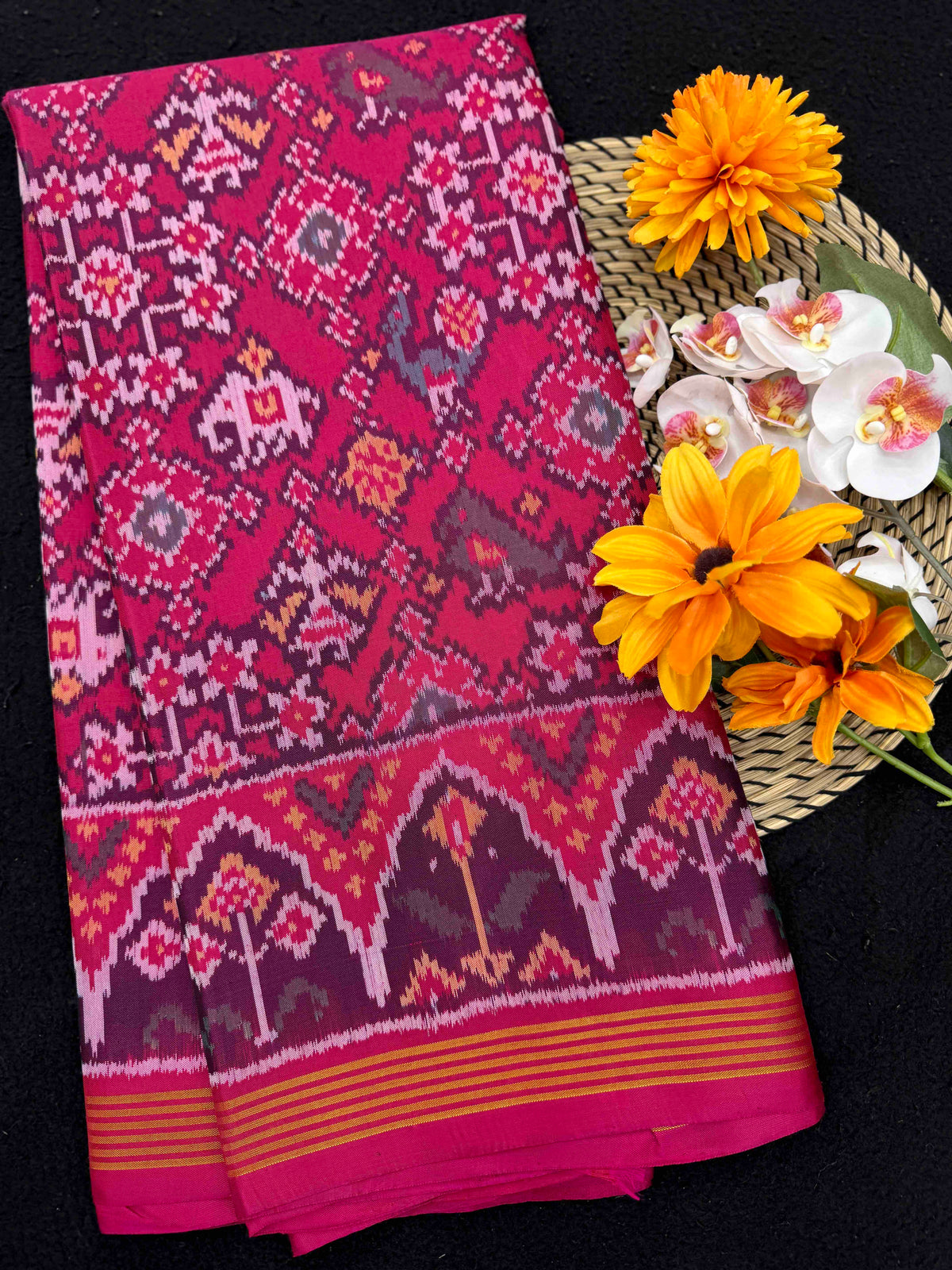 Pink Navratan Narikunj Single Ikat Patan Patola Saree