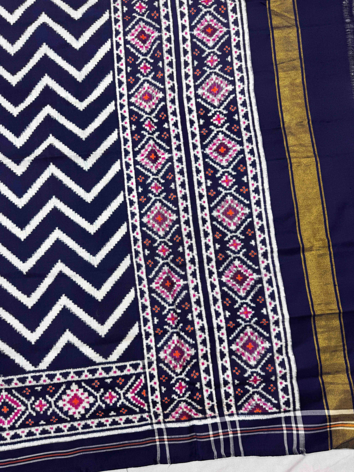 Dark Blue & White Zig Zag Double Ikat Patan Patola Dupatta