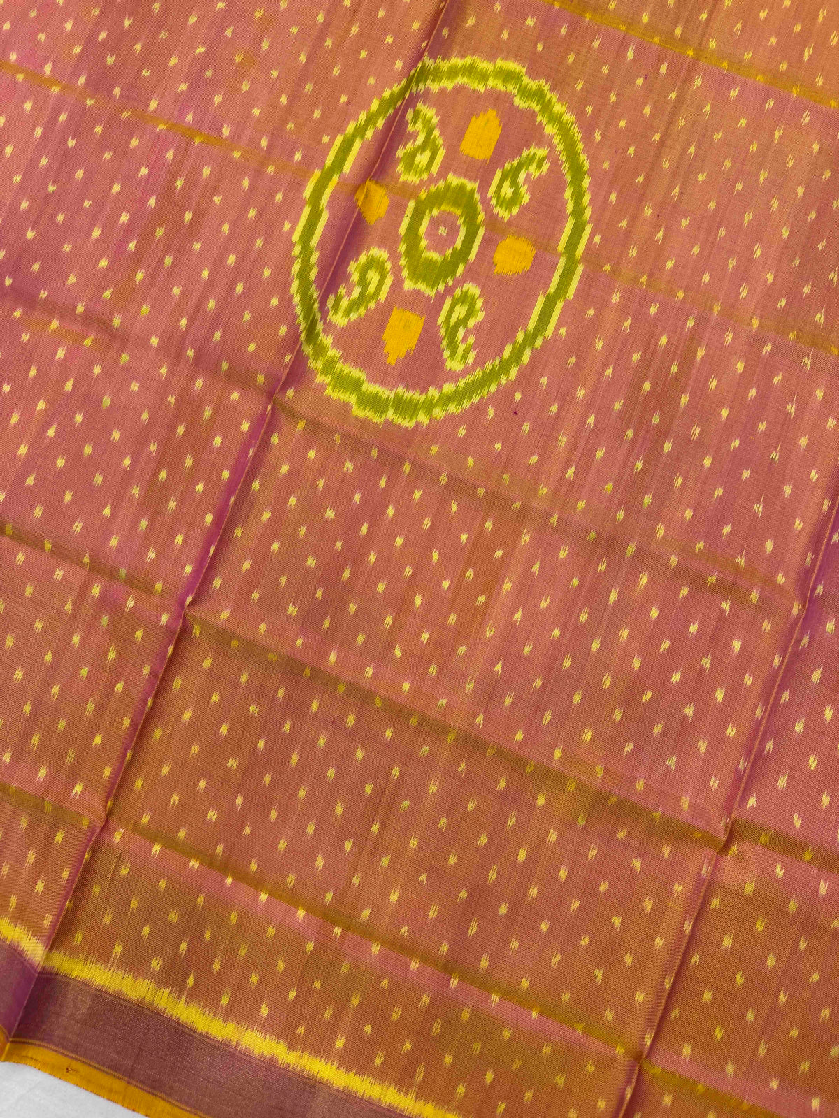 Peach Golden Booty with Circle Fancy Single Ikat Patola Dupatta