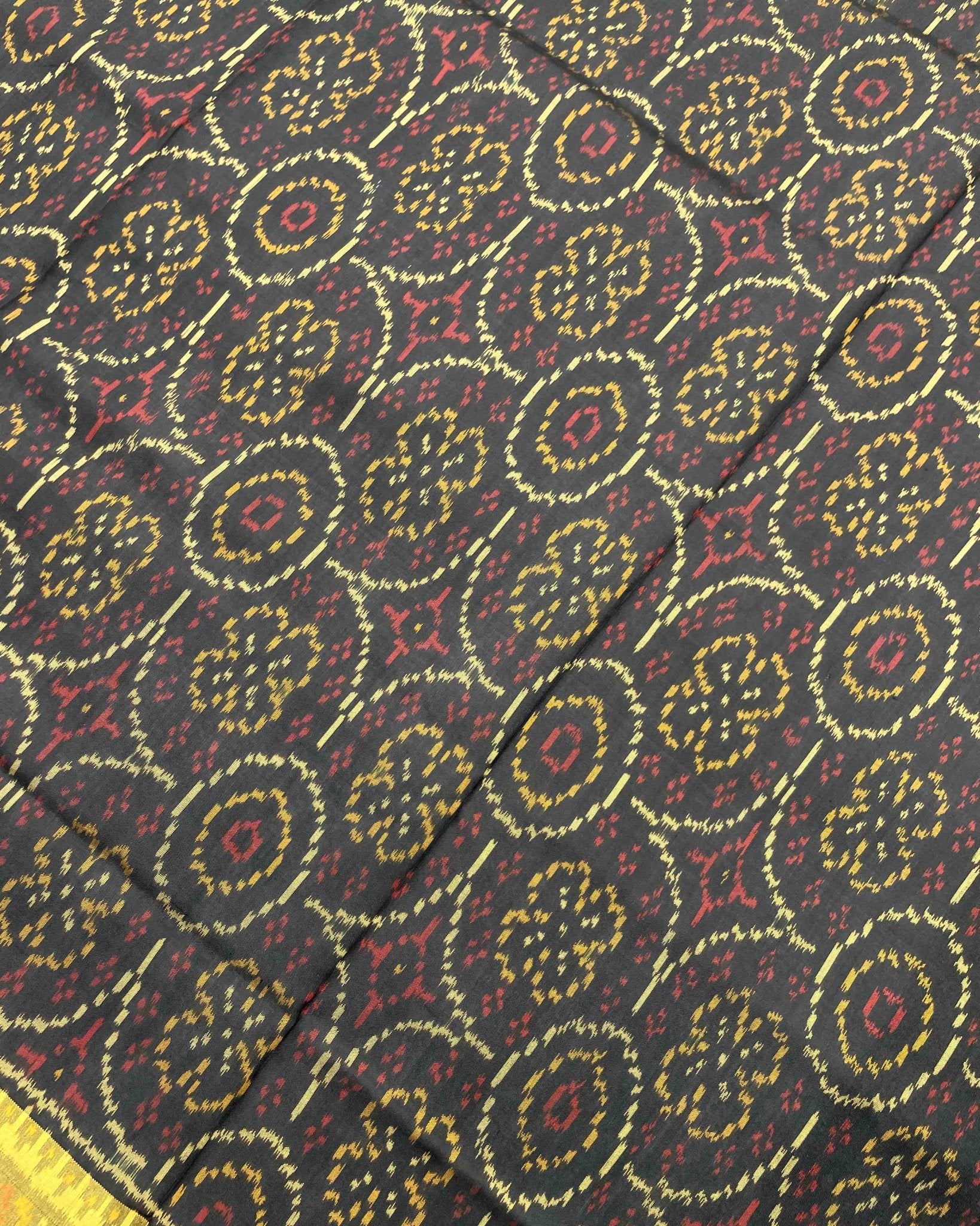 Black Bandhani Circle Designer Patola Saree - SindhoiPatolaArt