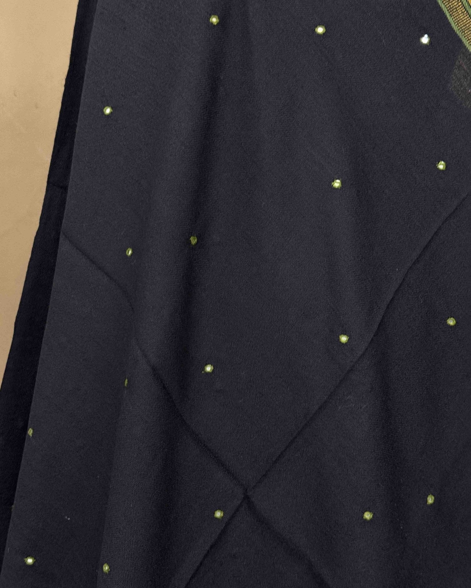 Black Border Pattii Mirror Marino Kutchi Woolen Shawl - SindhoiPatolaArt