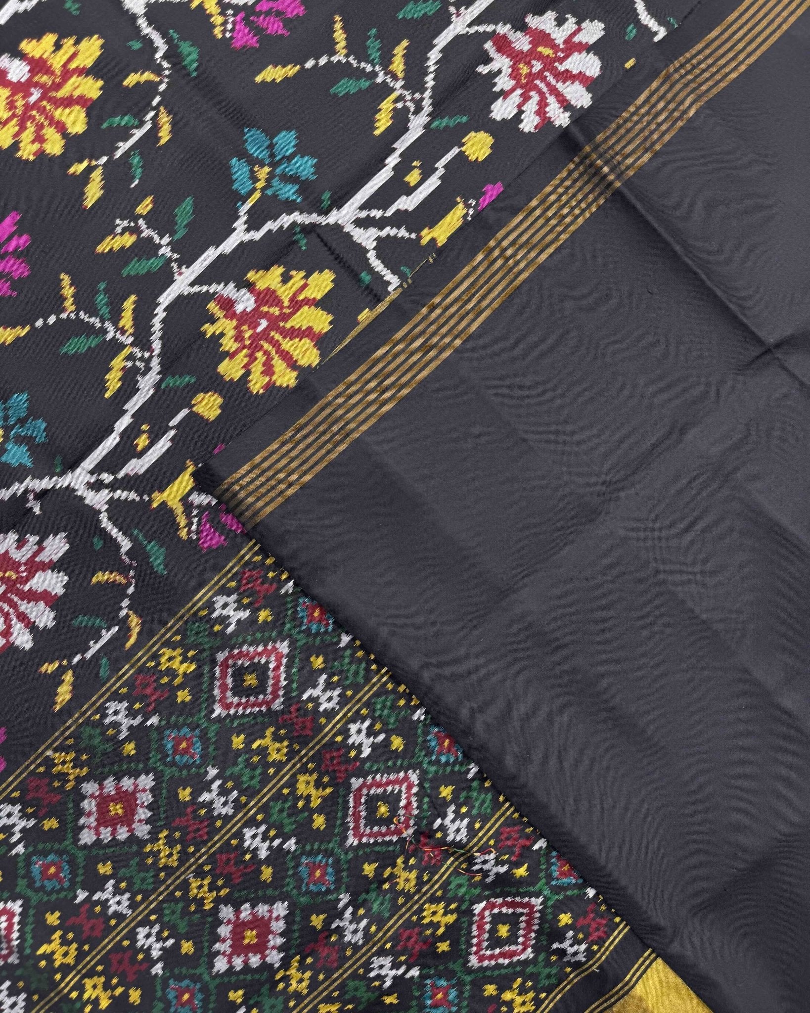 Black Fancy Flower Semi Double Ikat Patola Saree - SindhoiPatolaArt