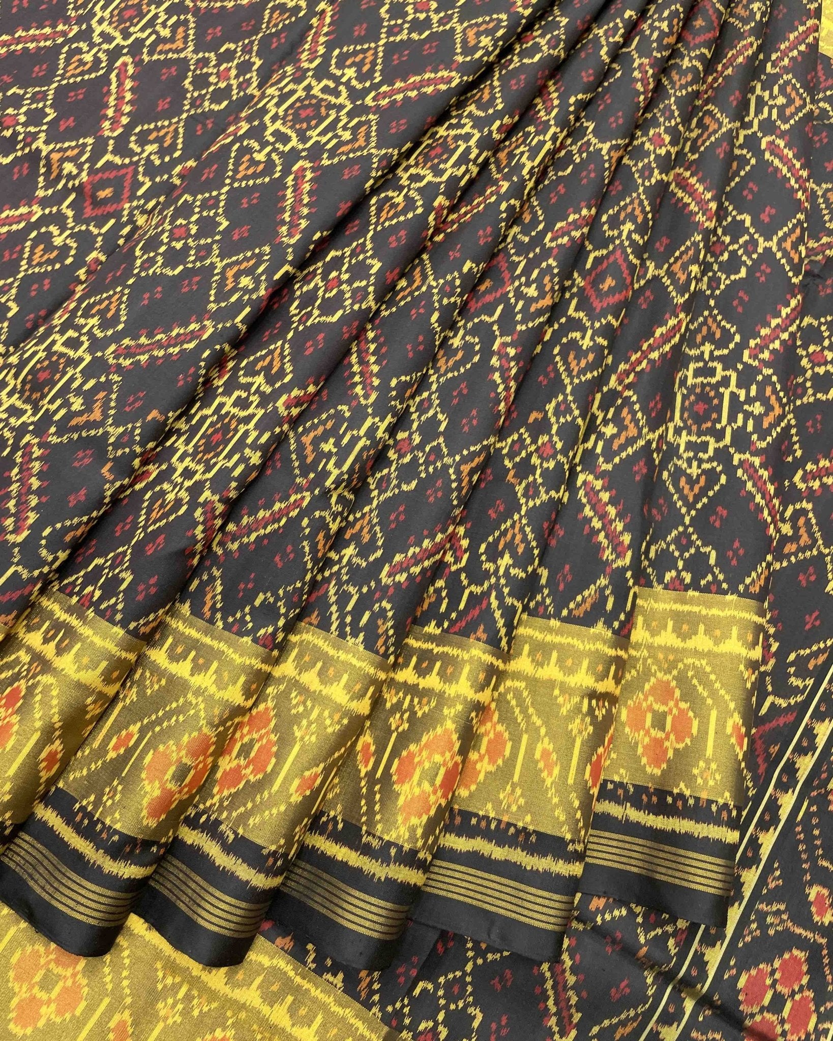 Black Manekchowk Designer Patola Saree - SindhoiPatolaArt