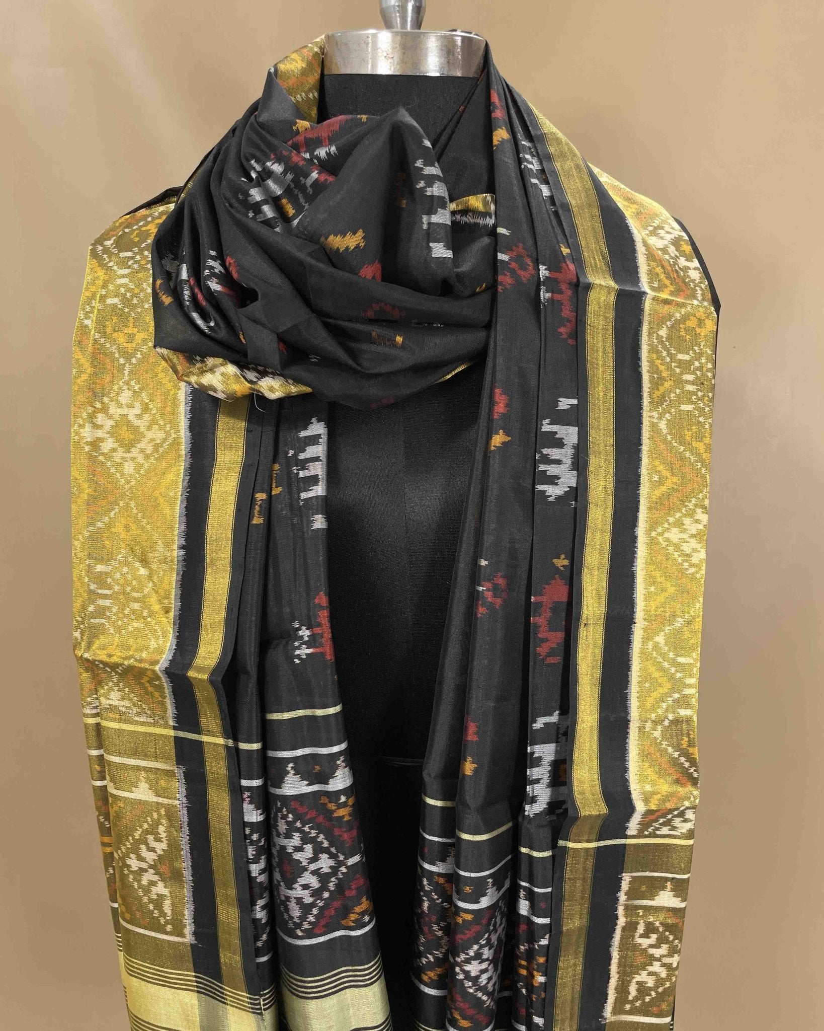Black Narikunj Designer Patola Dupatta - SindhoiPatolaArt