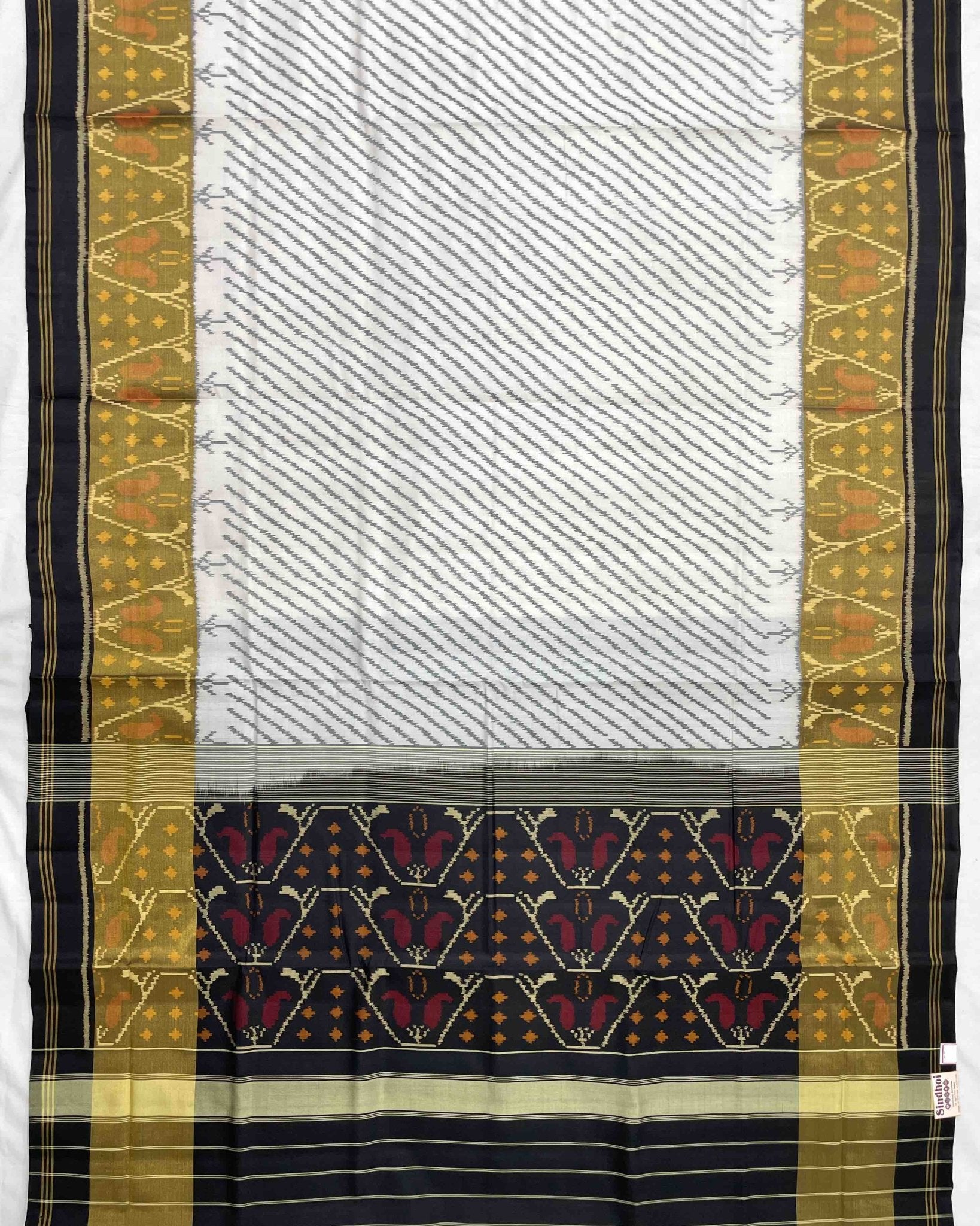 Black & White Lining Patola Saree - SindhoiPatolaArt