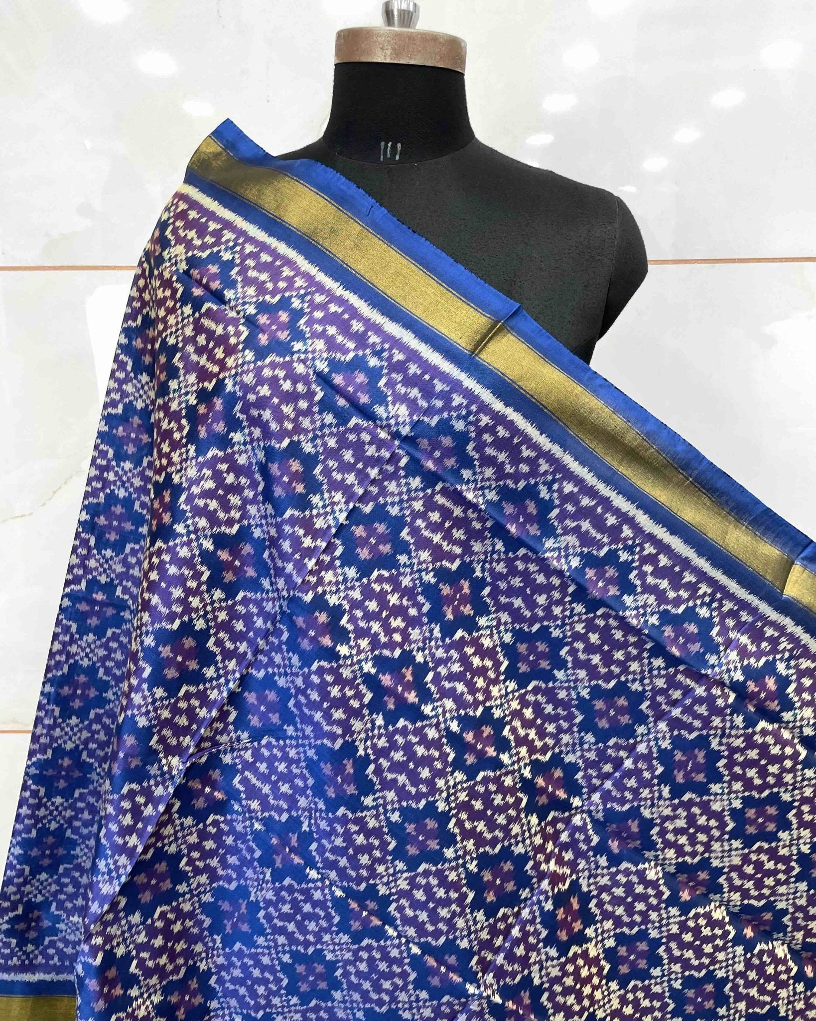 Blue Buttonful Design Patola Dupatta - SindhoiPatolaArt