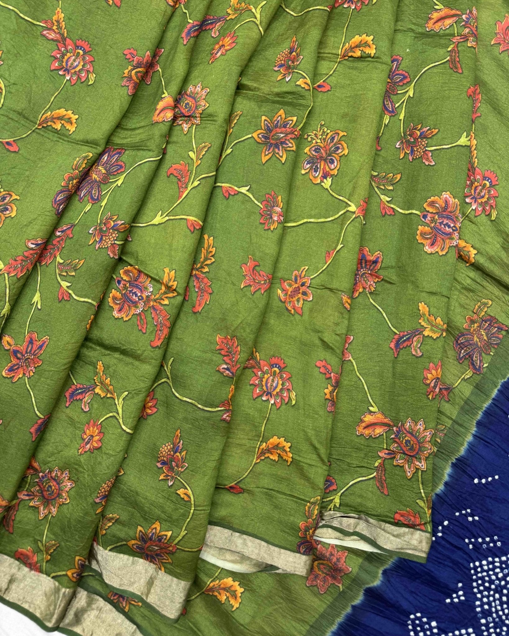 Blue & Green Flower Cotton Silk Pichhwai Bandhani Saree - SindhoiPatolaArt