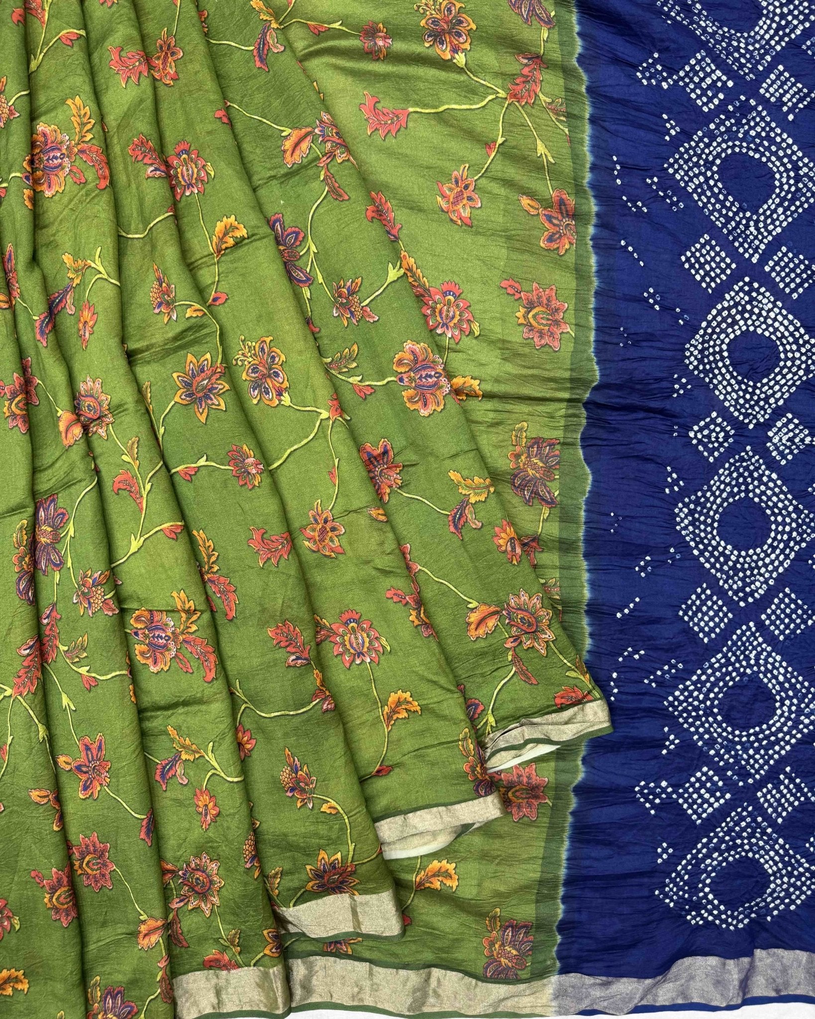 Blue & Green Flower Cotton Silk Pichhwai Bandhani Saree - SindhoiPatolaArt