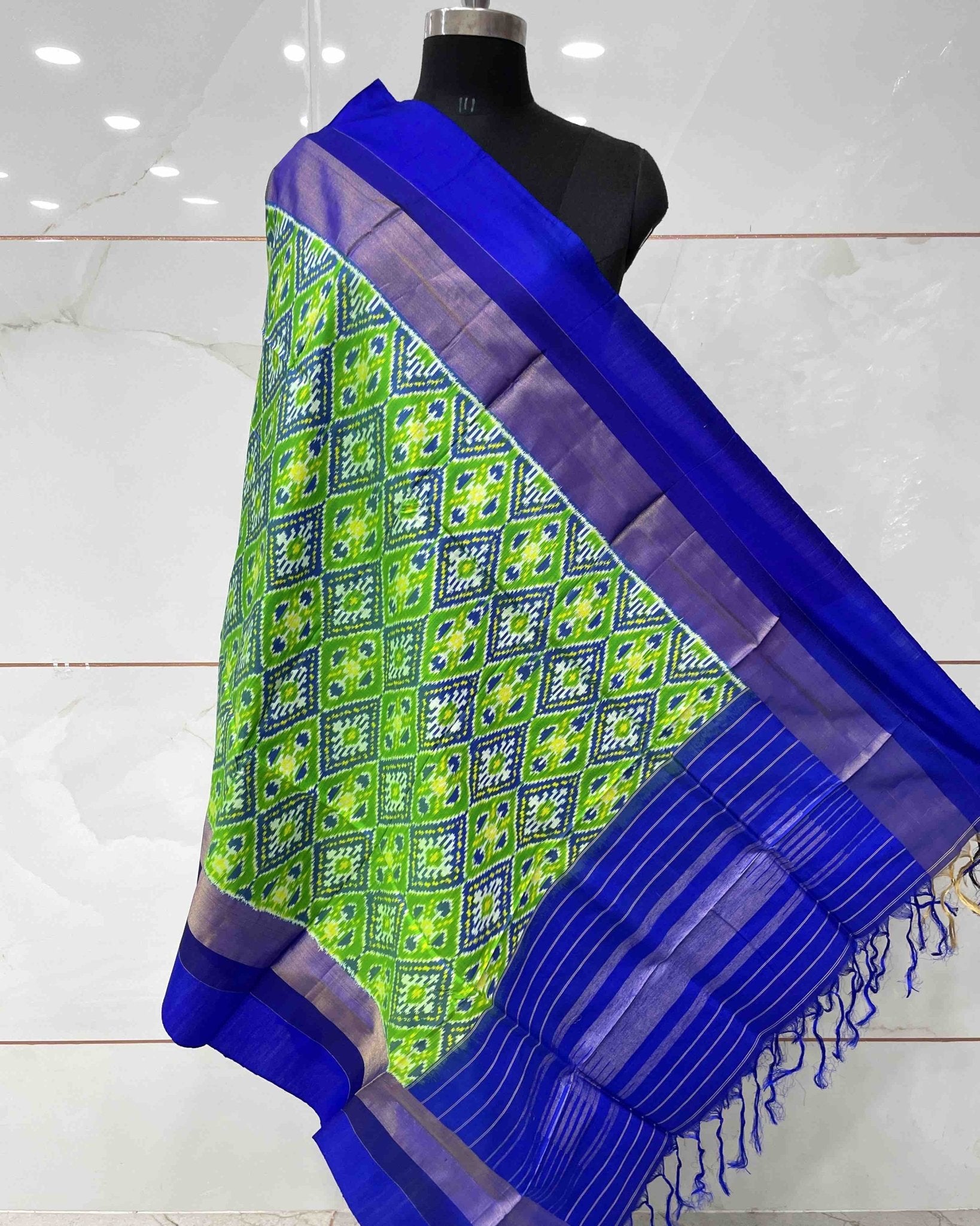 Blue & Green Panchanda Designer Patola Dupatta - SindhoiPatolaArt