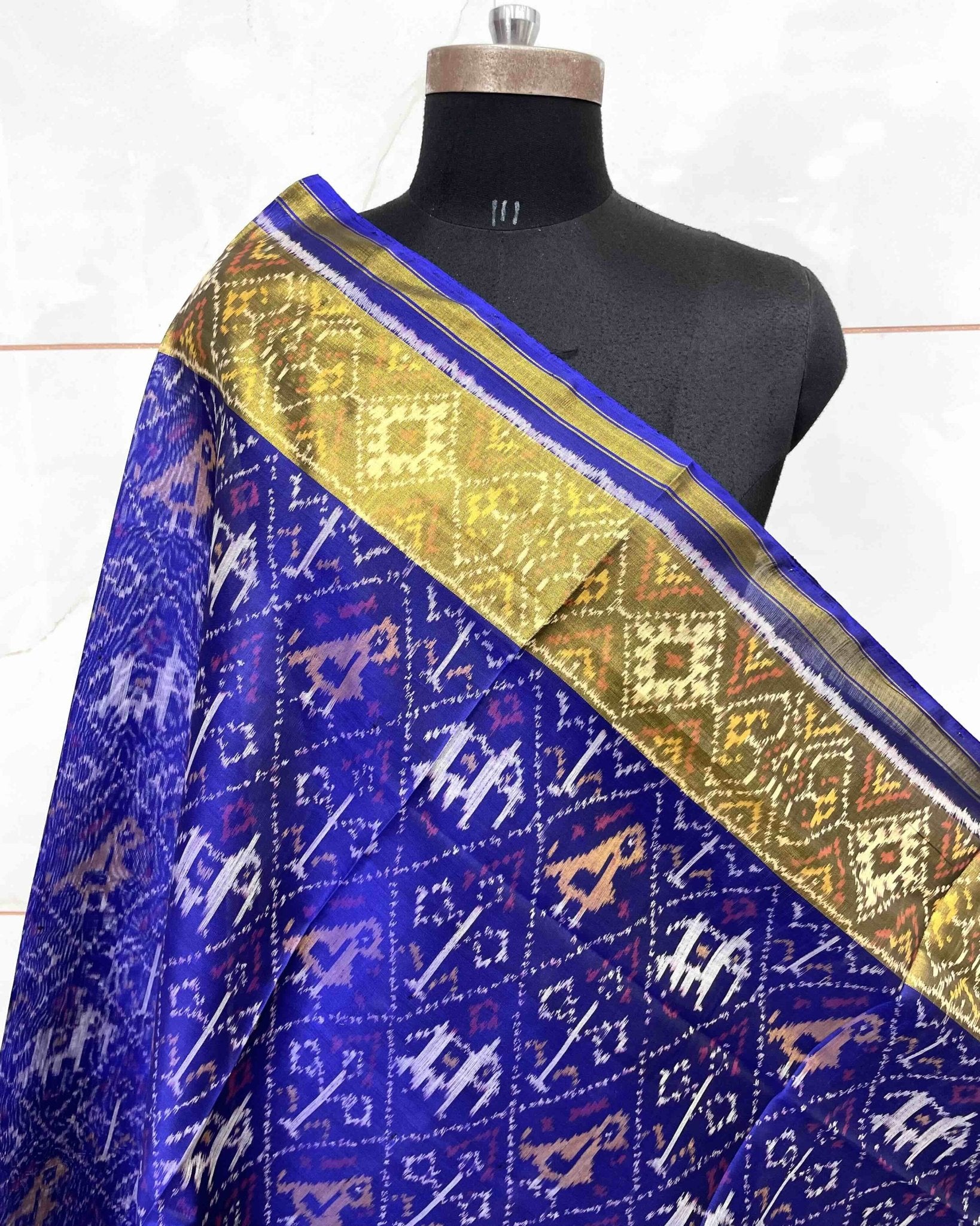 Blue Narikunj Patola Dupatta - SindhoiPatolaArt