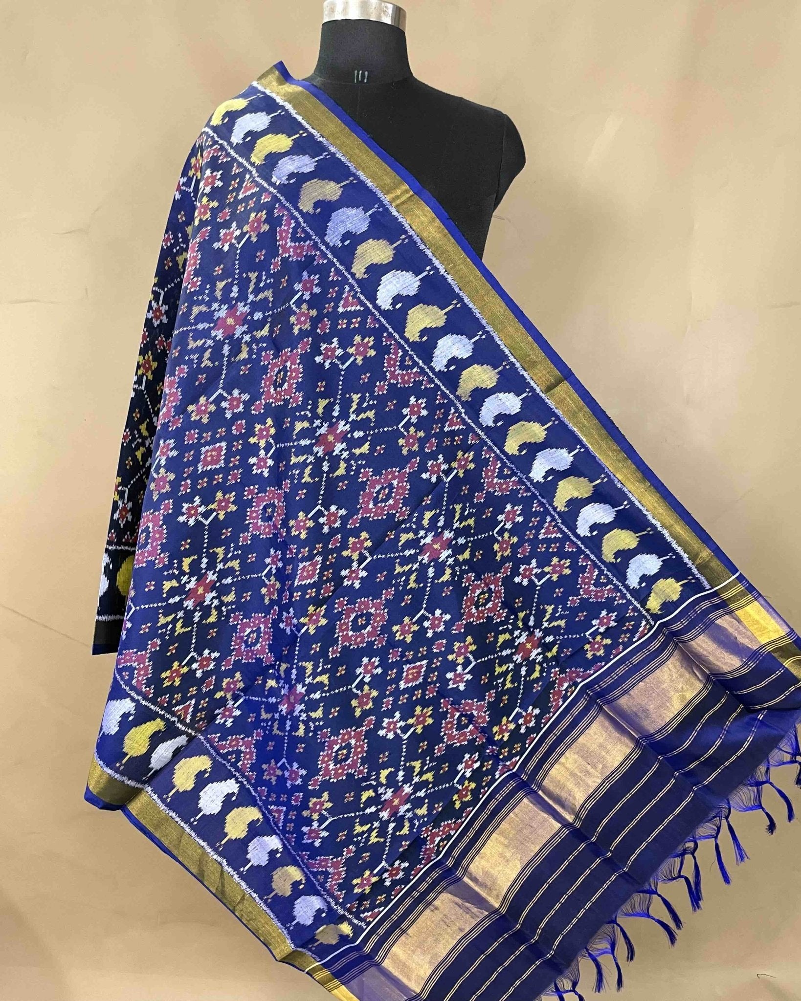 Blue Navratan Patola Dupatta - SindhoiPatolaArt