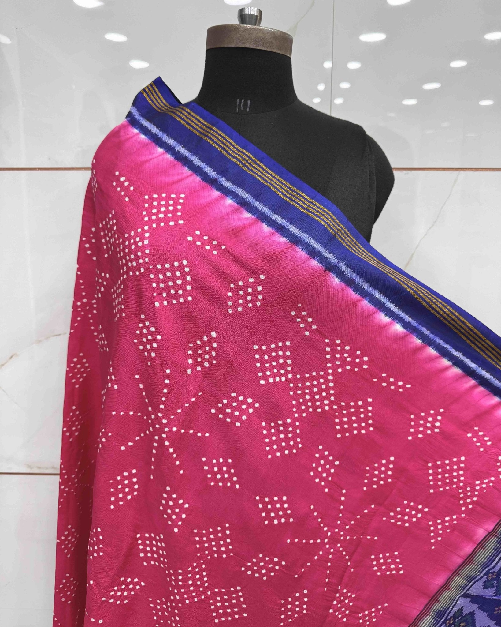 Blue & Pink Bandhani Patola Dupatta - SindhoiPatolaArt