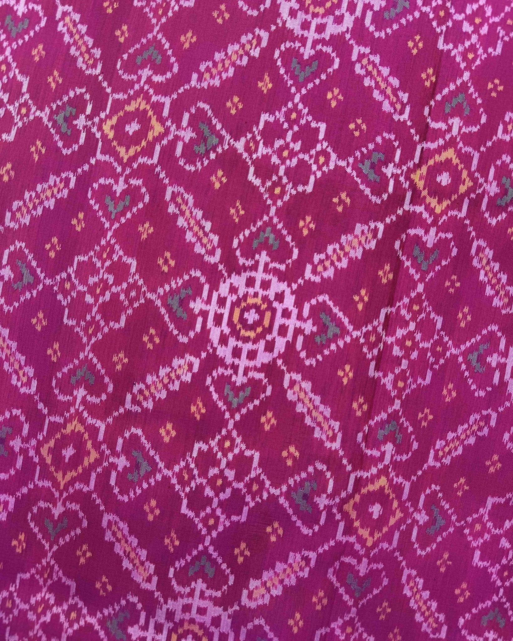 Blue & Pink Manekchowk Semi Double Ikat Patola Saree - SindhoiPatolaArt