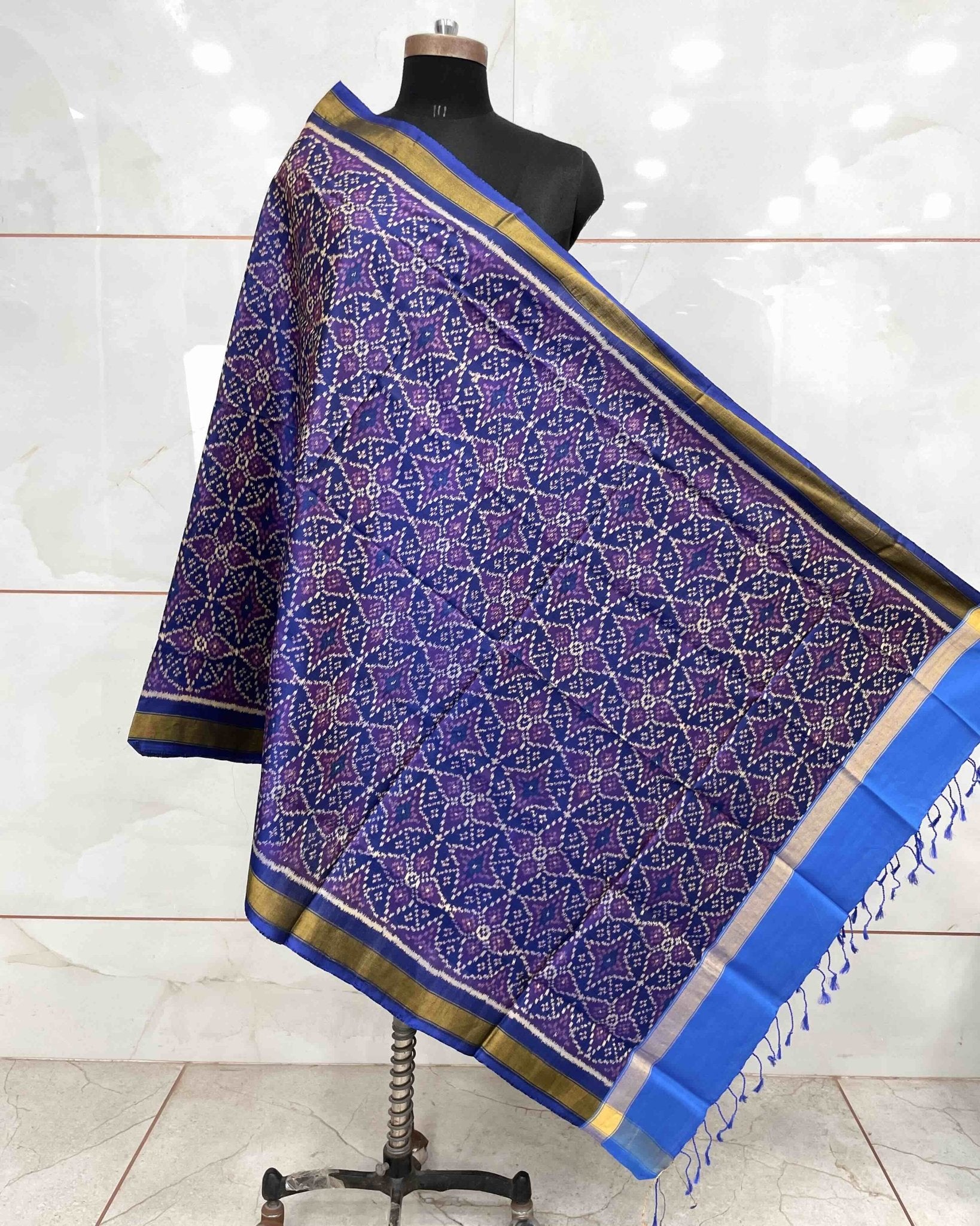 Blue Solsitara Design Patola Dupatta - SindhoiPatolaArt