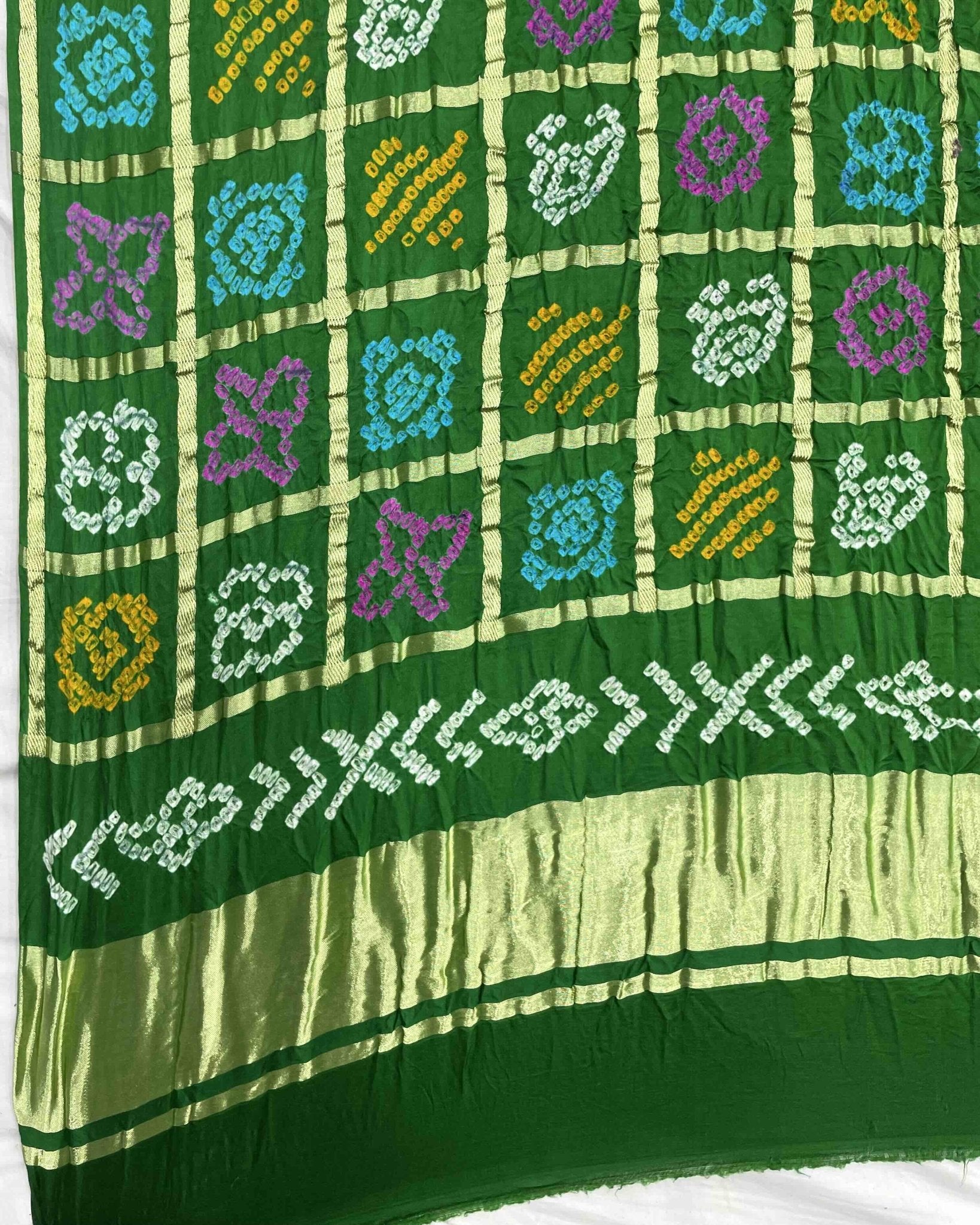Green Chex Gajji Bandhani Dupatta - SindhoiPatolaArt