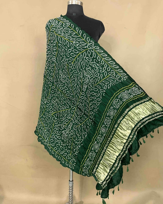 Green Gajji Bandhani Dupatta - SindhoiPatolaArt