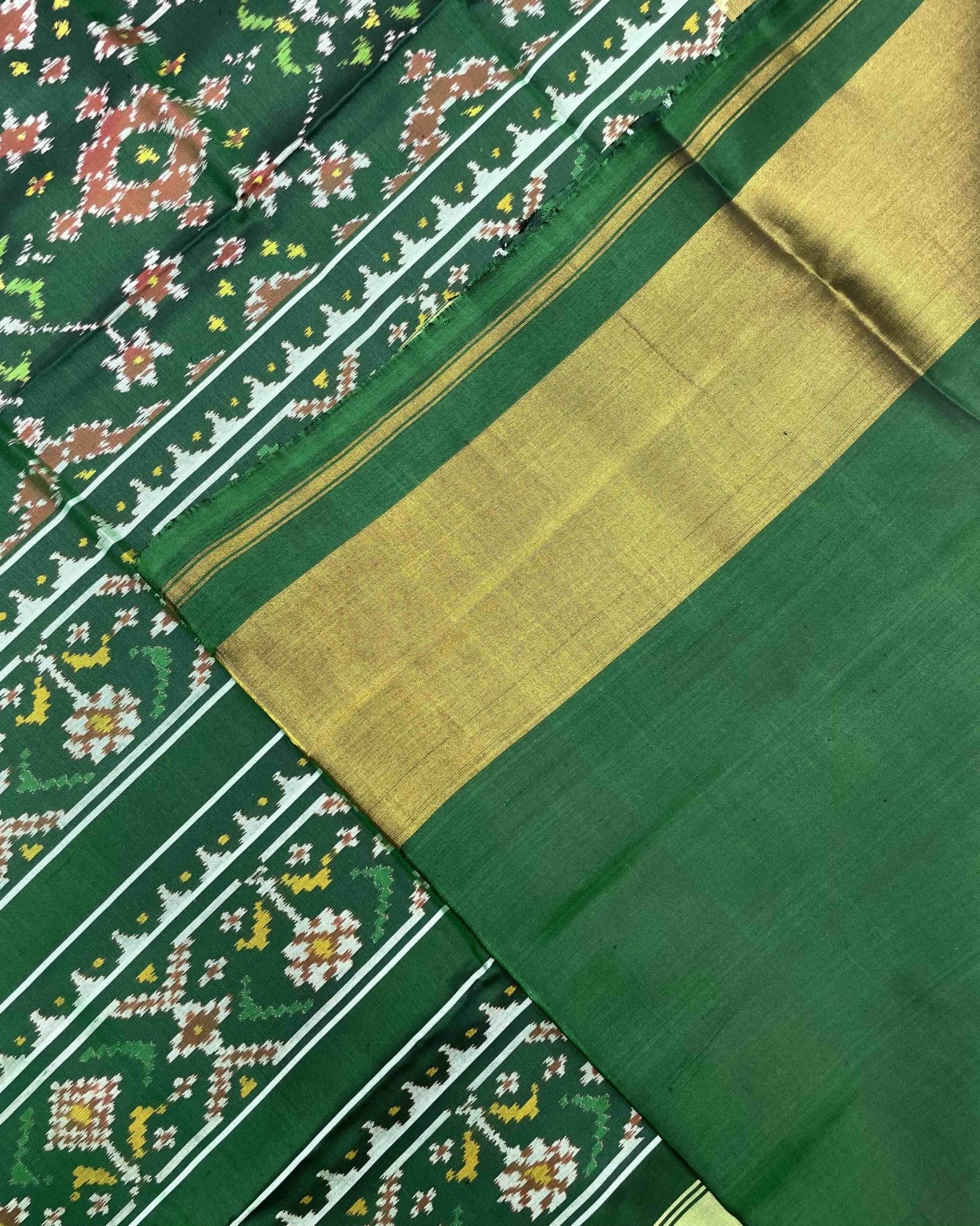 Green Navratan Patola Saree - SindhoiPatolaArt