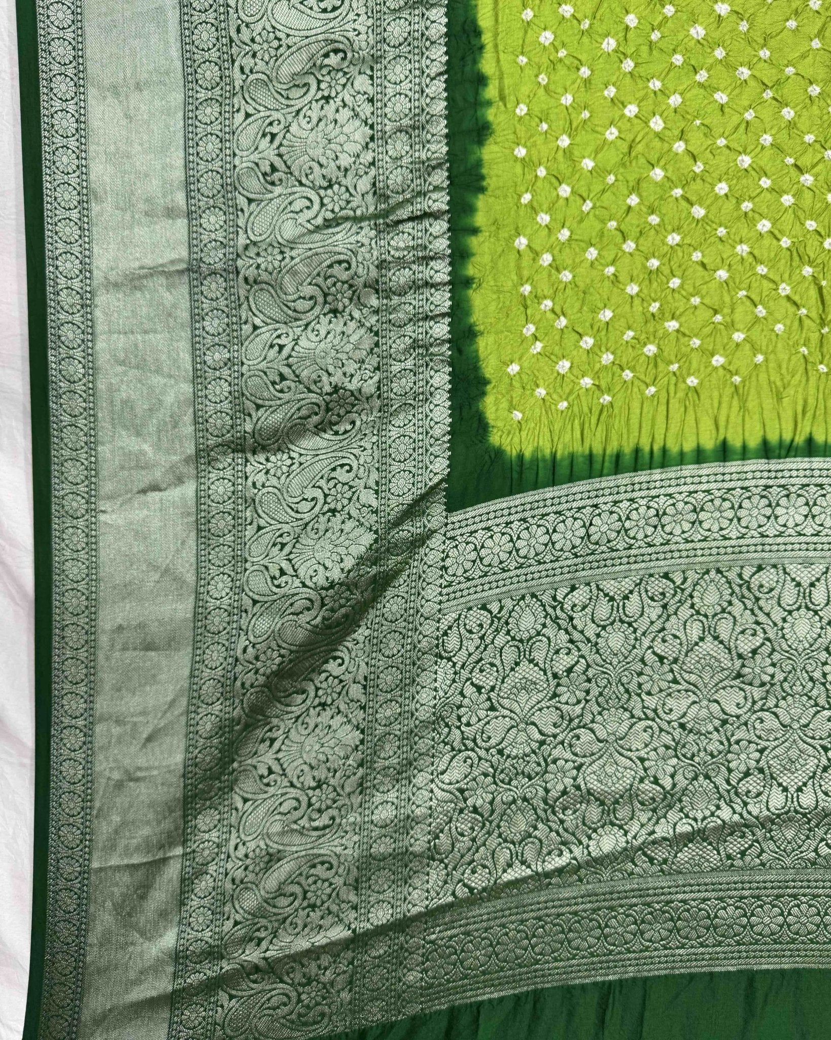 Green & Parrot Green Kanchipuram Bandhani Dupatta - SindhoiPatolaArt