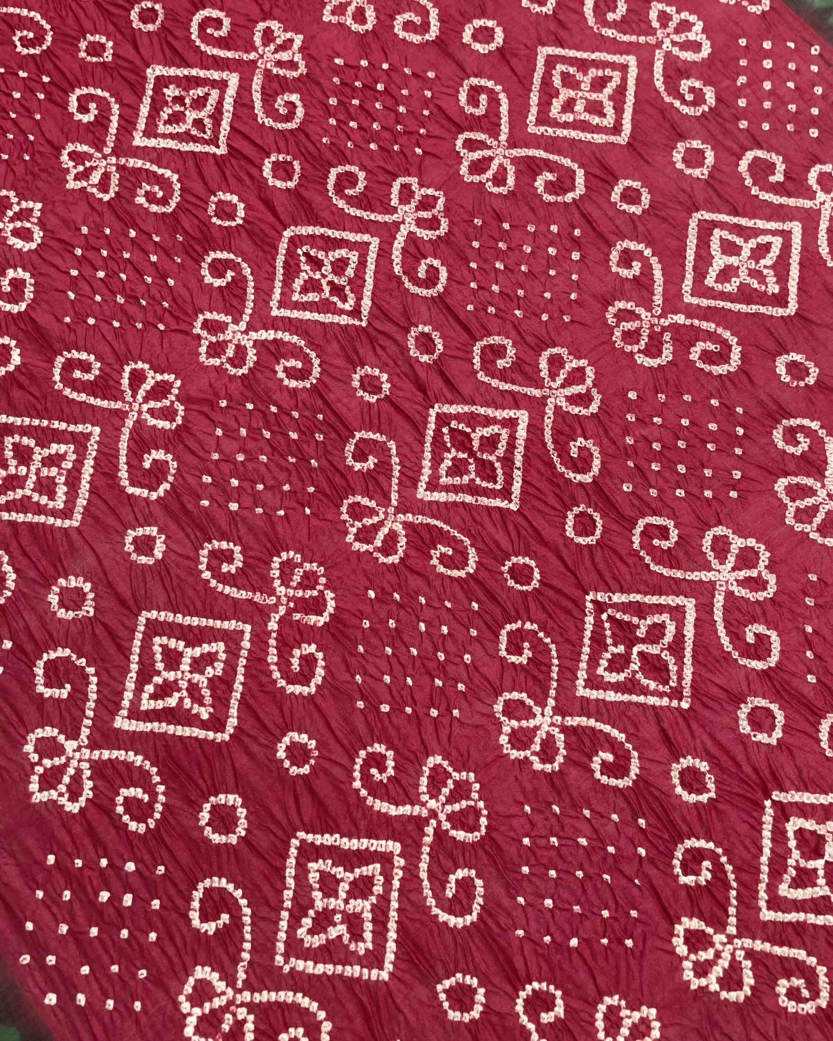 Green & Red Kalamkari Bandhani Dupatta - SindhoiPatolaArt