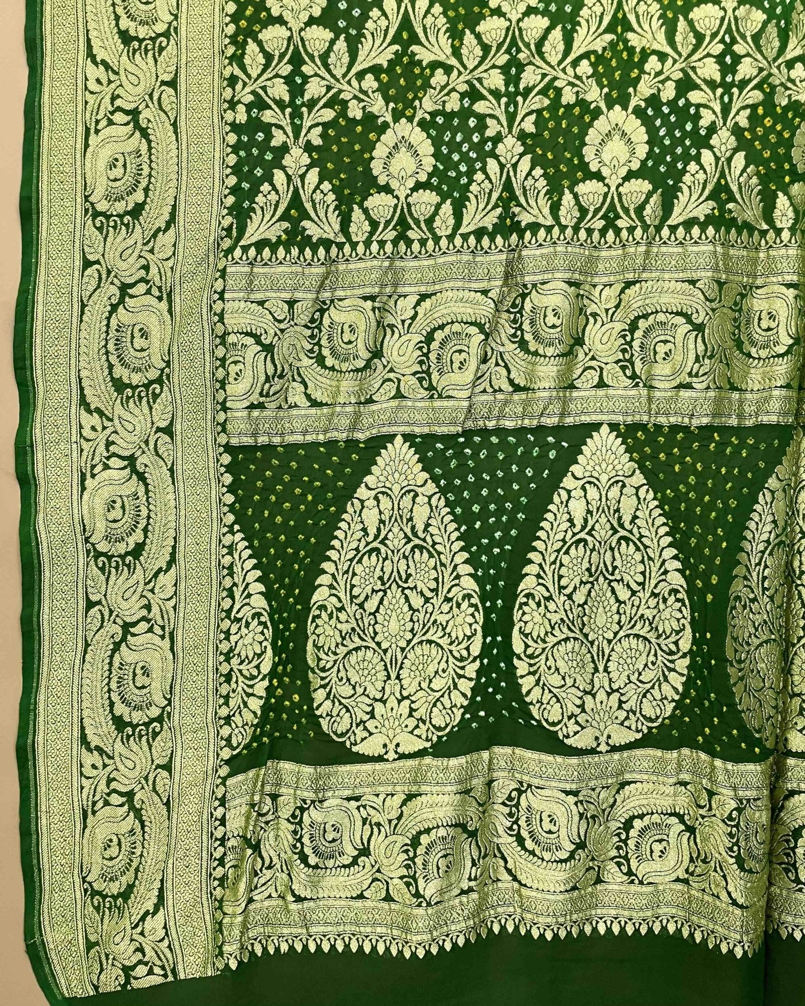 Green Shaded Georgette Bandhani Dupatta - SindhoiPatolaArt