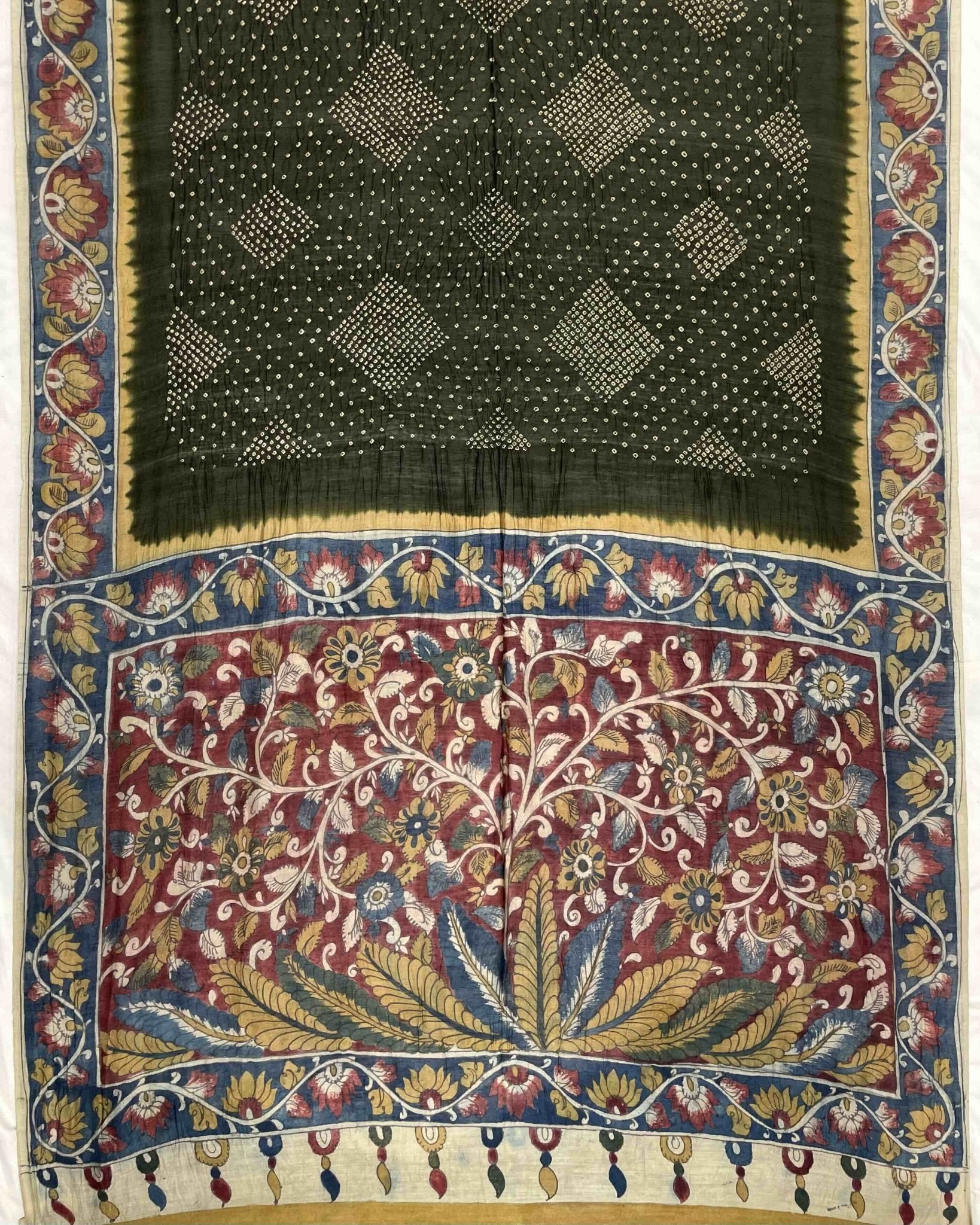 Mehendi Green Munga Silk Pen Kamalkari Bandhani Saree - SindhoiPatolaArt