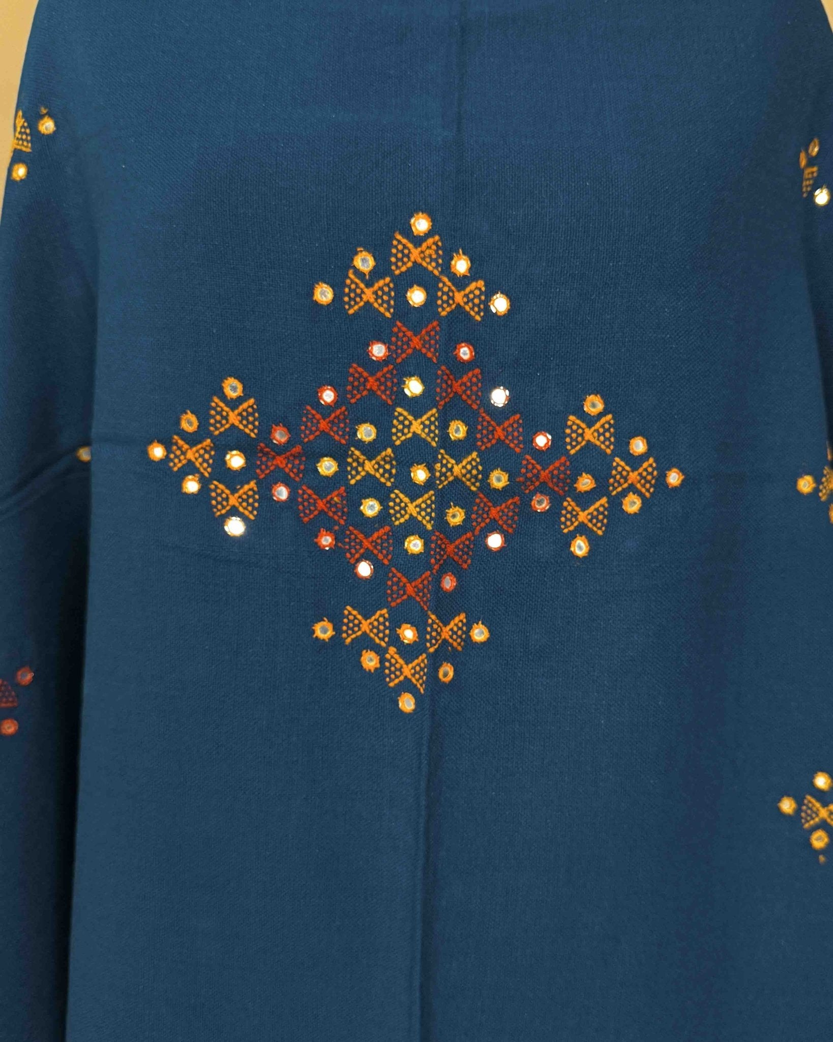 Mor Peach Blue Butta Mirror & Corner Mirror Kutchi Woolen Shawl - SindhoiPatolaArt