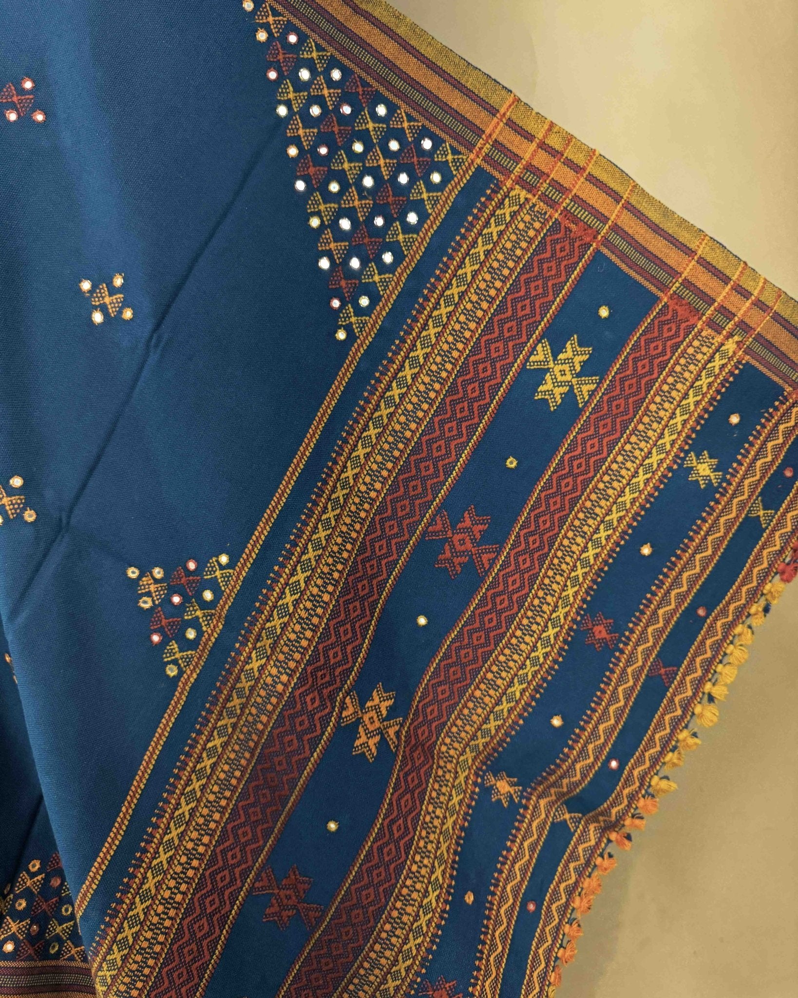 Mor Peach Blue Butta Mirror & Corner Mirror Kutchi Woolen Shawl - SindhoiPatolaArt