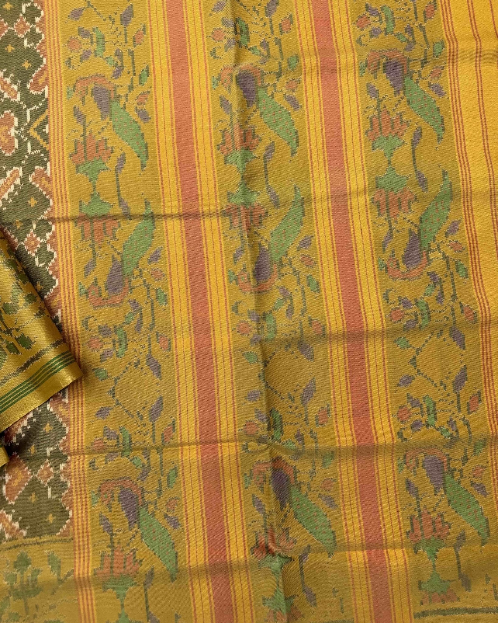 Mustard Yellow Mendi Green Manekchowk Semi Double Ikat Patola Saree - SindhoiPatolaArt