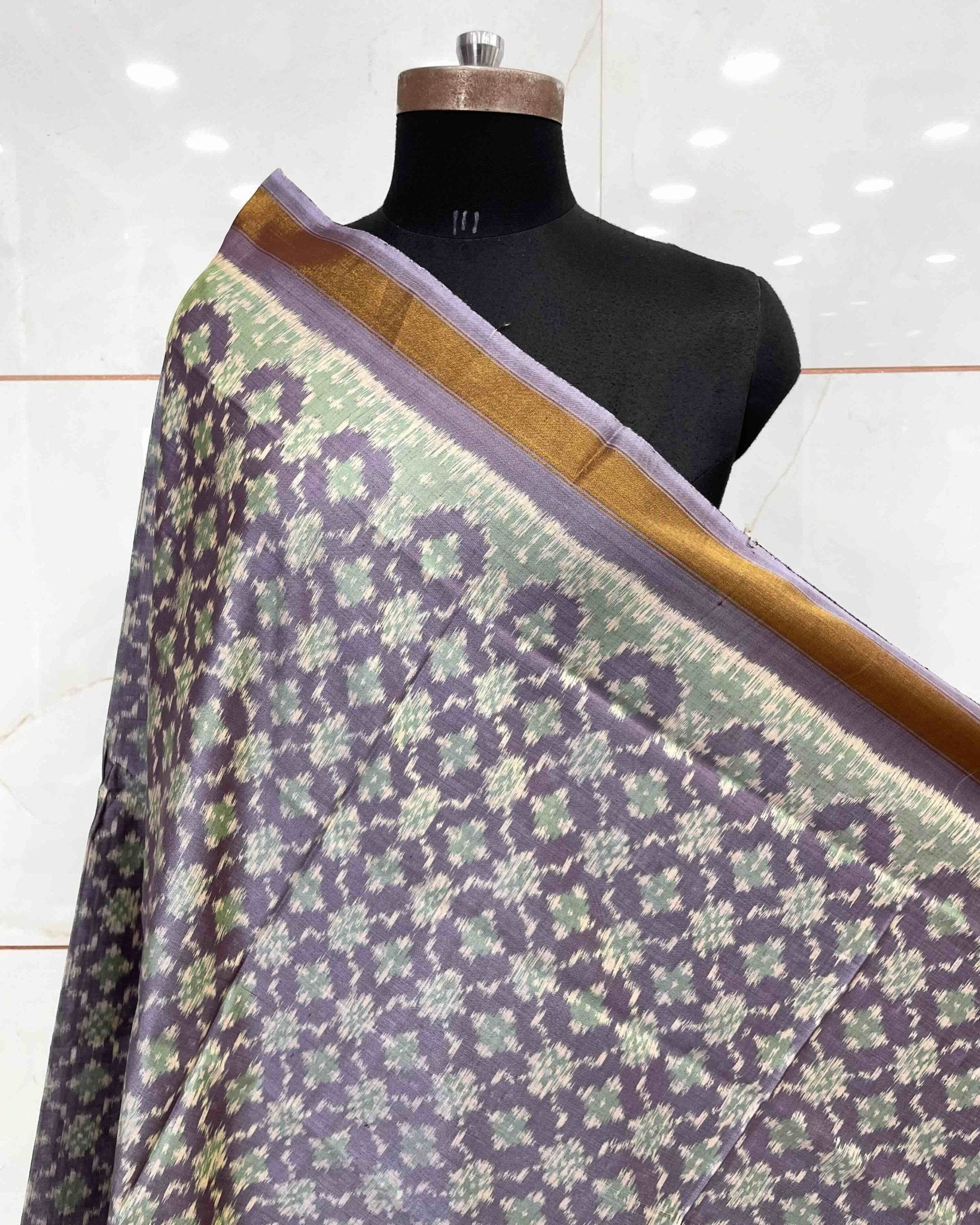 Onion Grey Buttonful Design Patola Dupatta - SindhoiPatolaArt